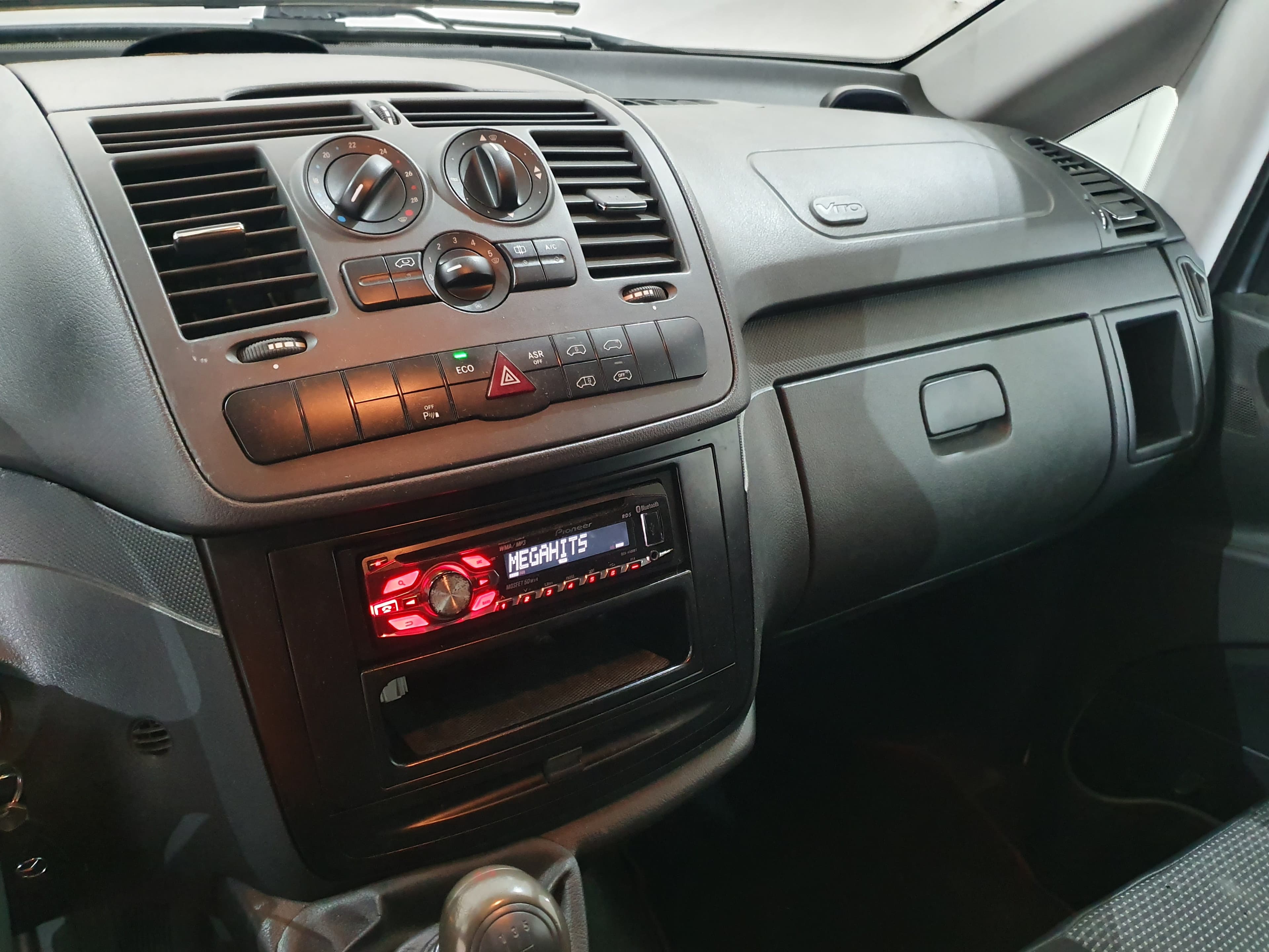 Mercedes-Benz Vito · Ano 2014 — imagem 29