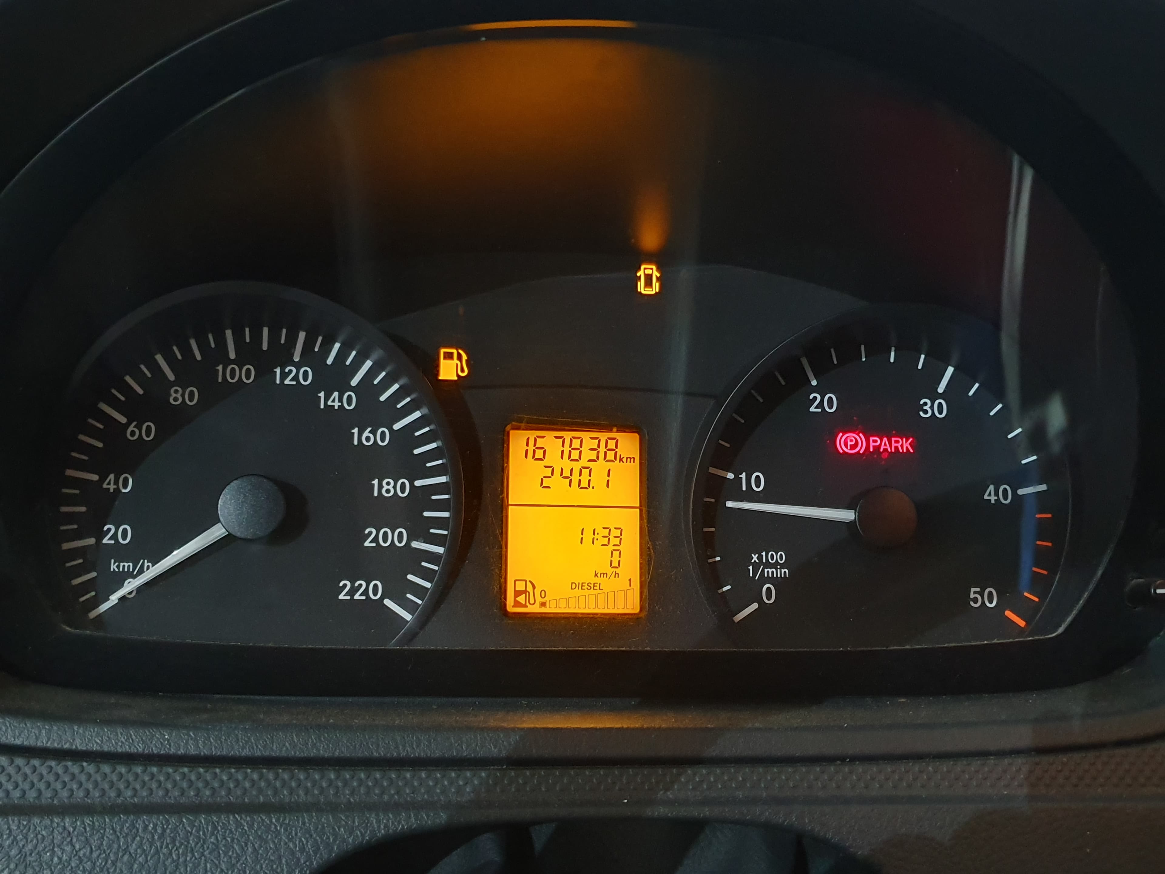 Mercedes-Benz Vito · Ano 2014 — imagem 37