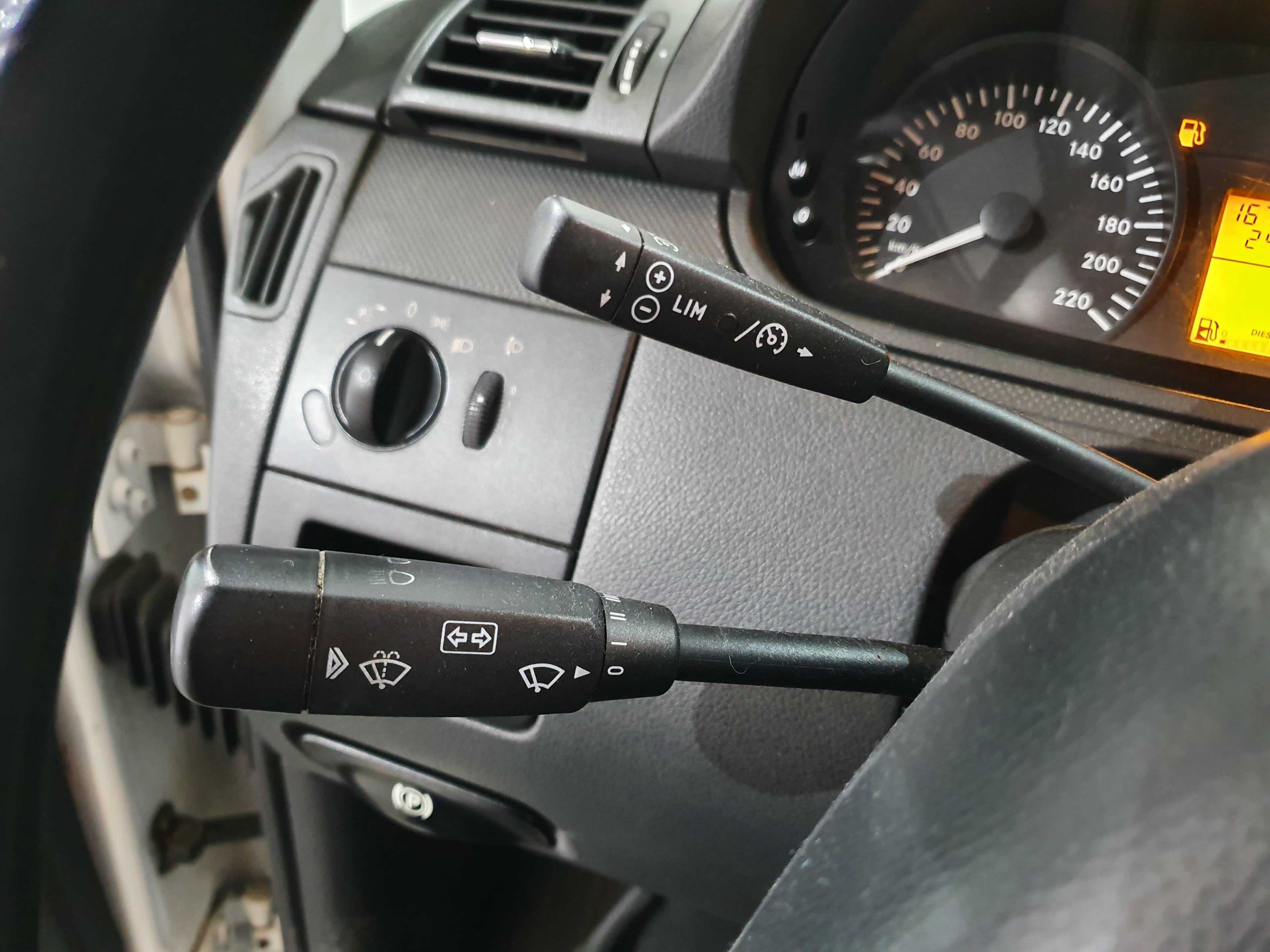 Mercedes-Benz Vito · Ano 2014 — imagem 34
