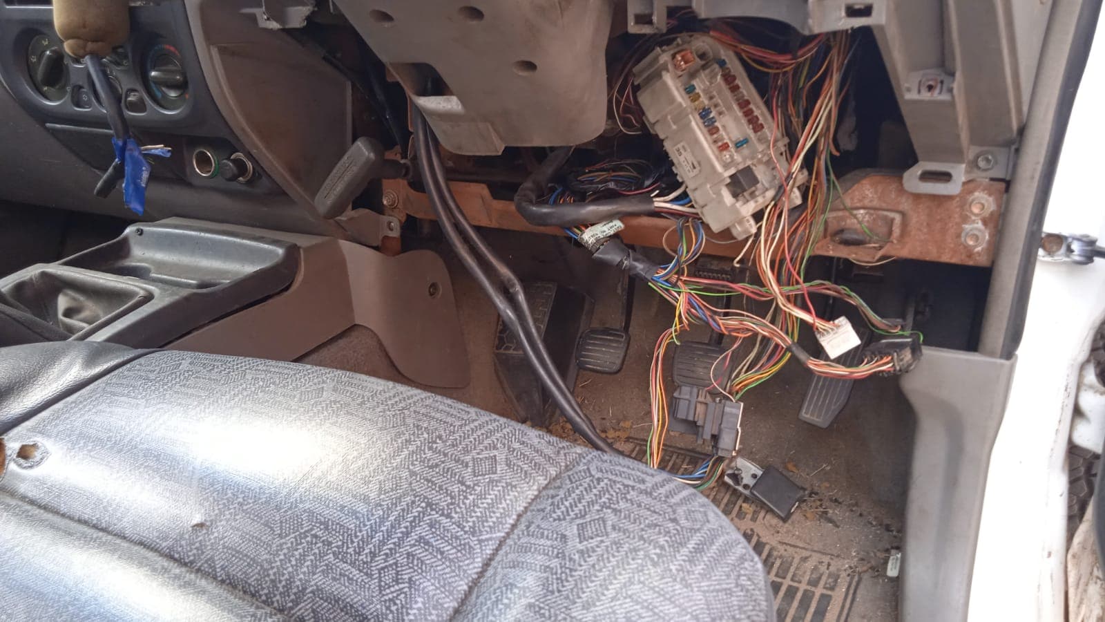 Isuzu KB — imagem 8