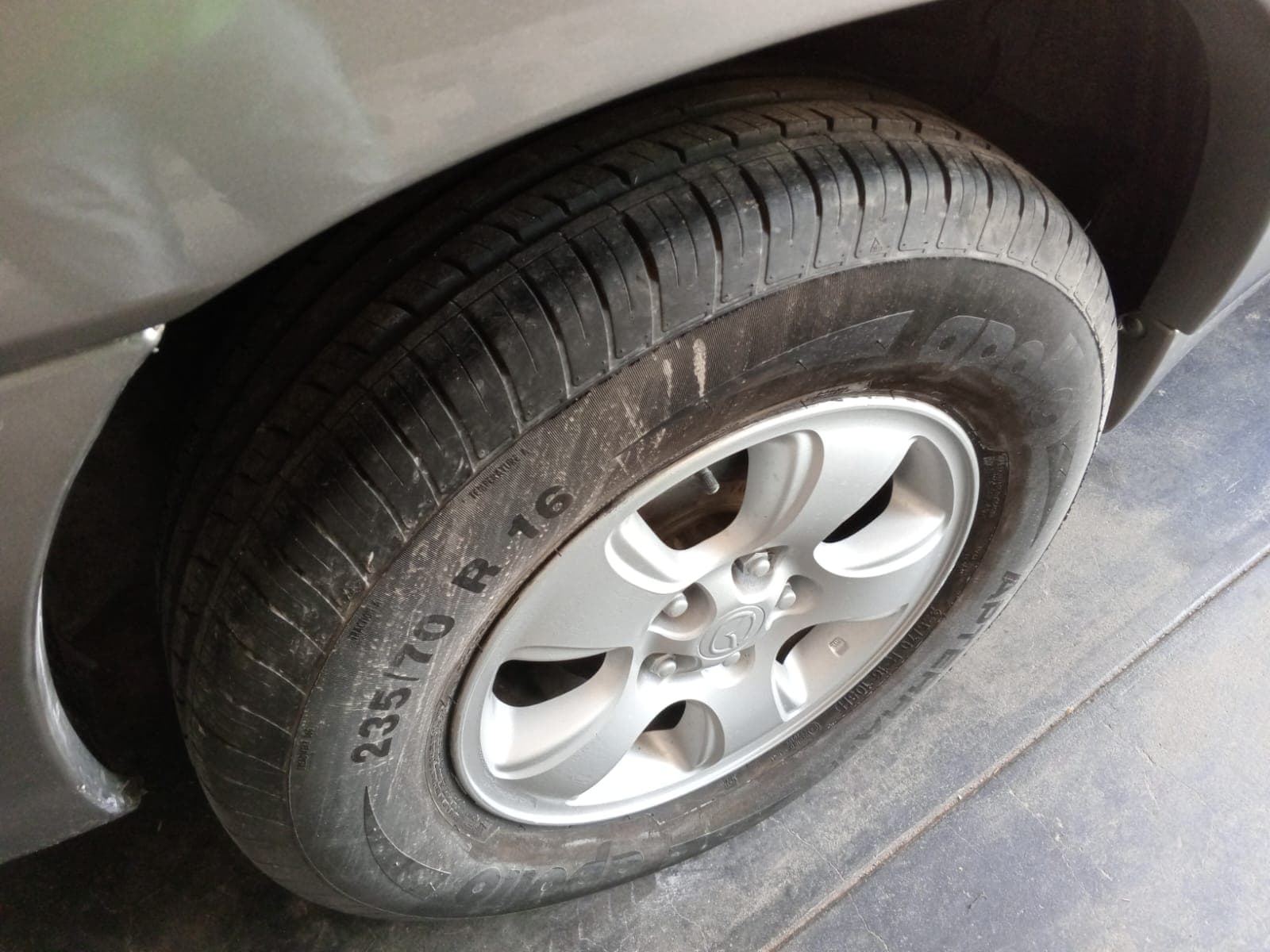 Mazda Tribute · Ano 2001 — imagem 8