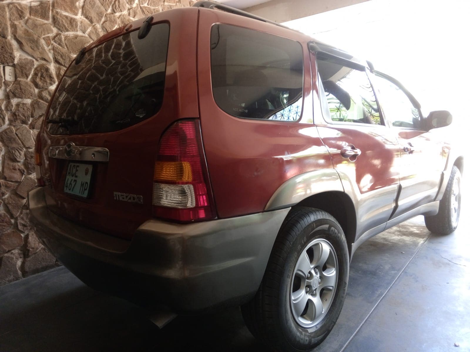 Mazda Tribute · Ano 2001 — imagem 2