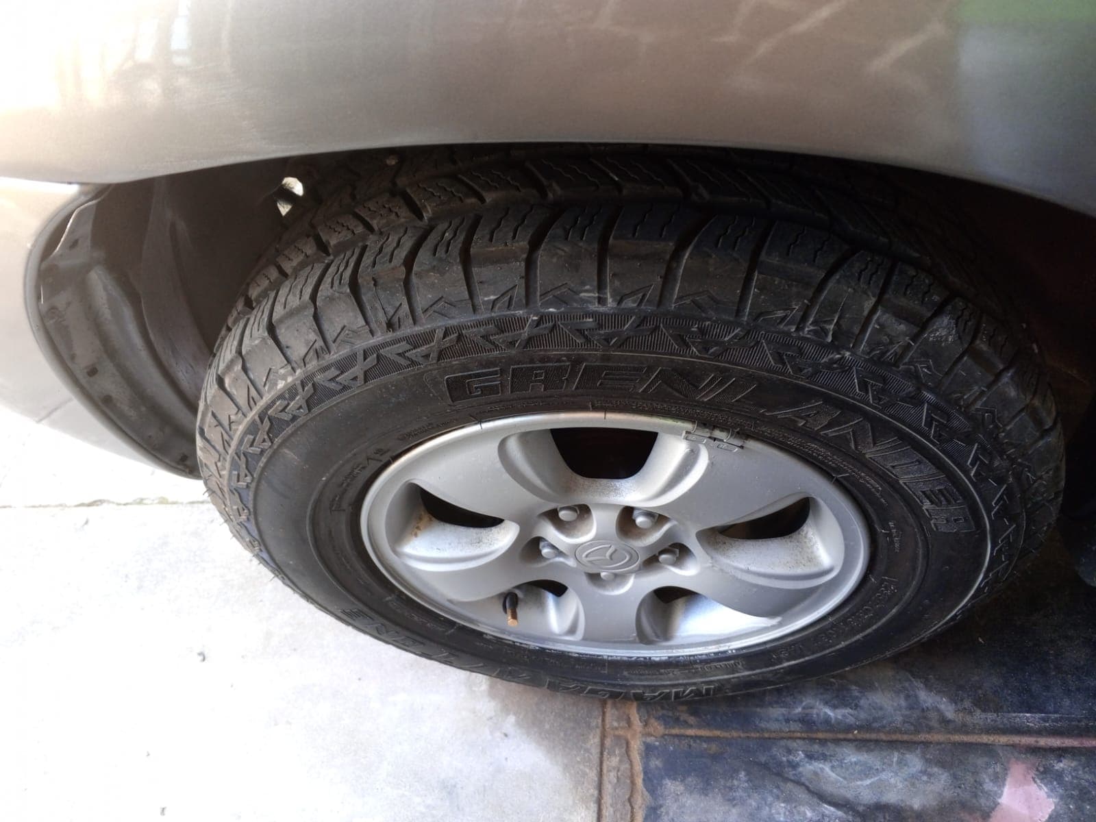 Mazda Tribute · Ano 2001 — imagem 10