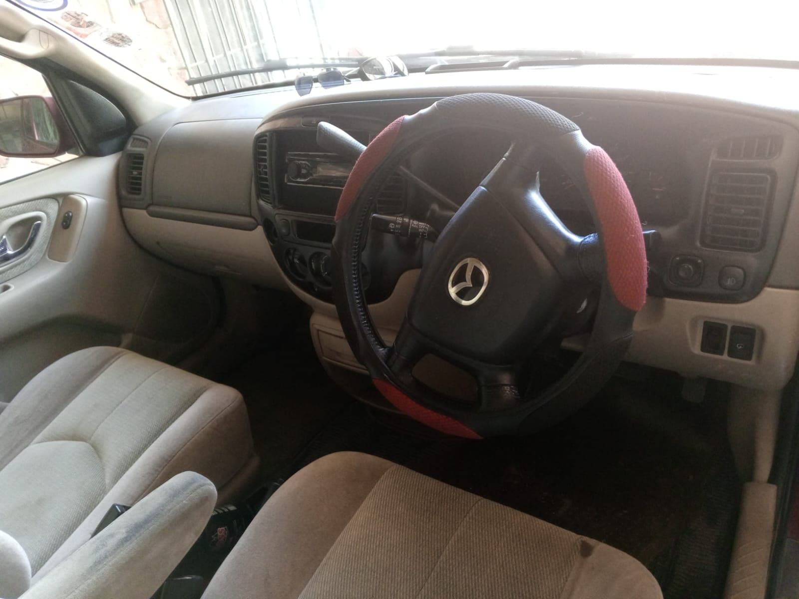 Mazda Tribute · Ano 2001 — imagem 7