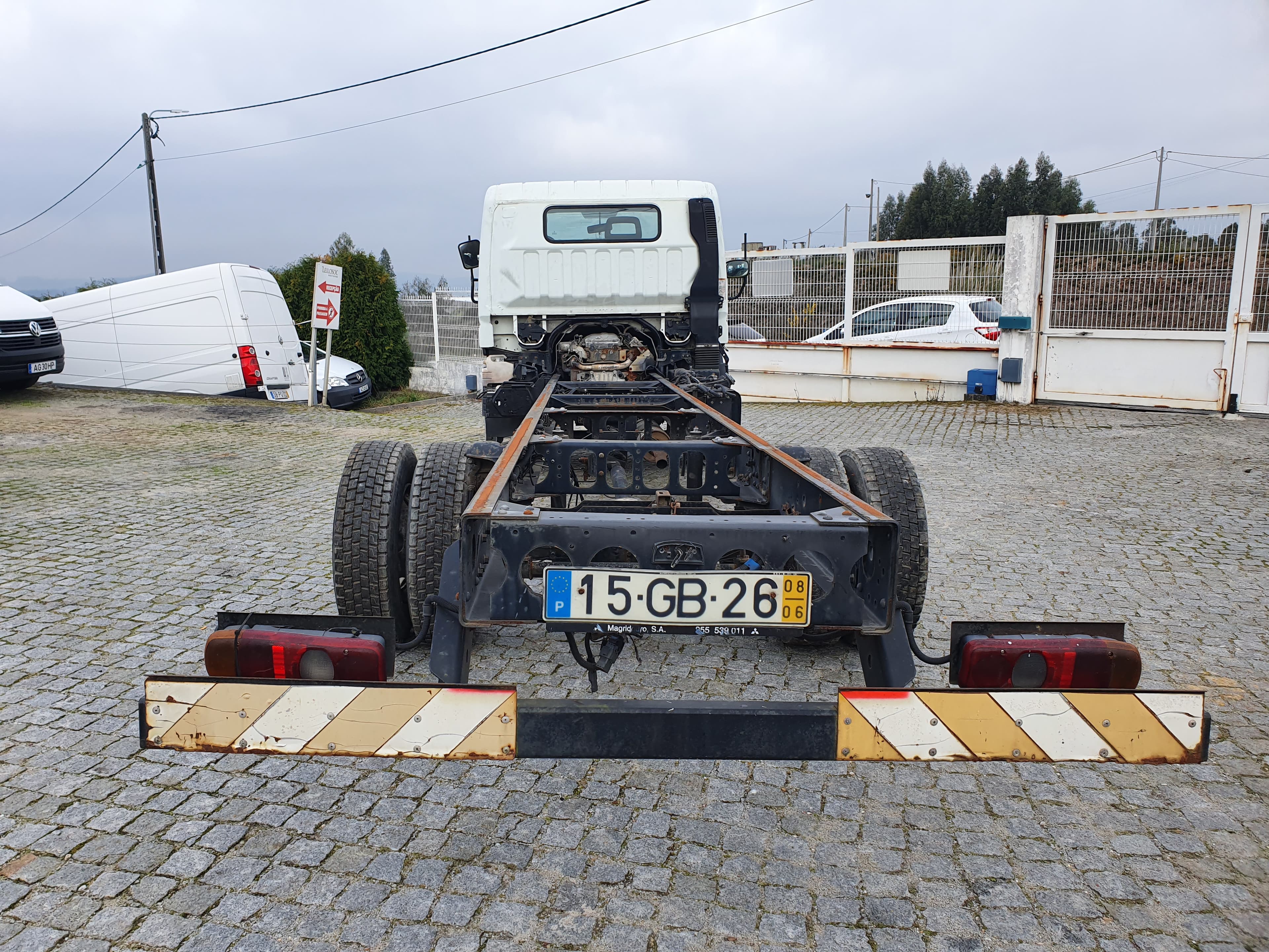 Mitsubishi Canter · Ano 2008 — imagem 5