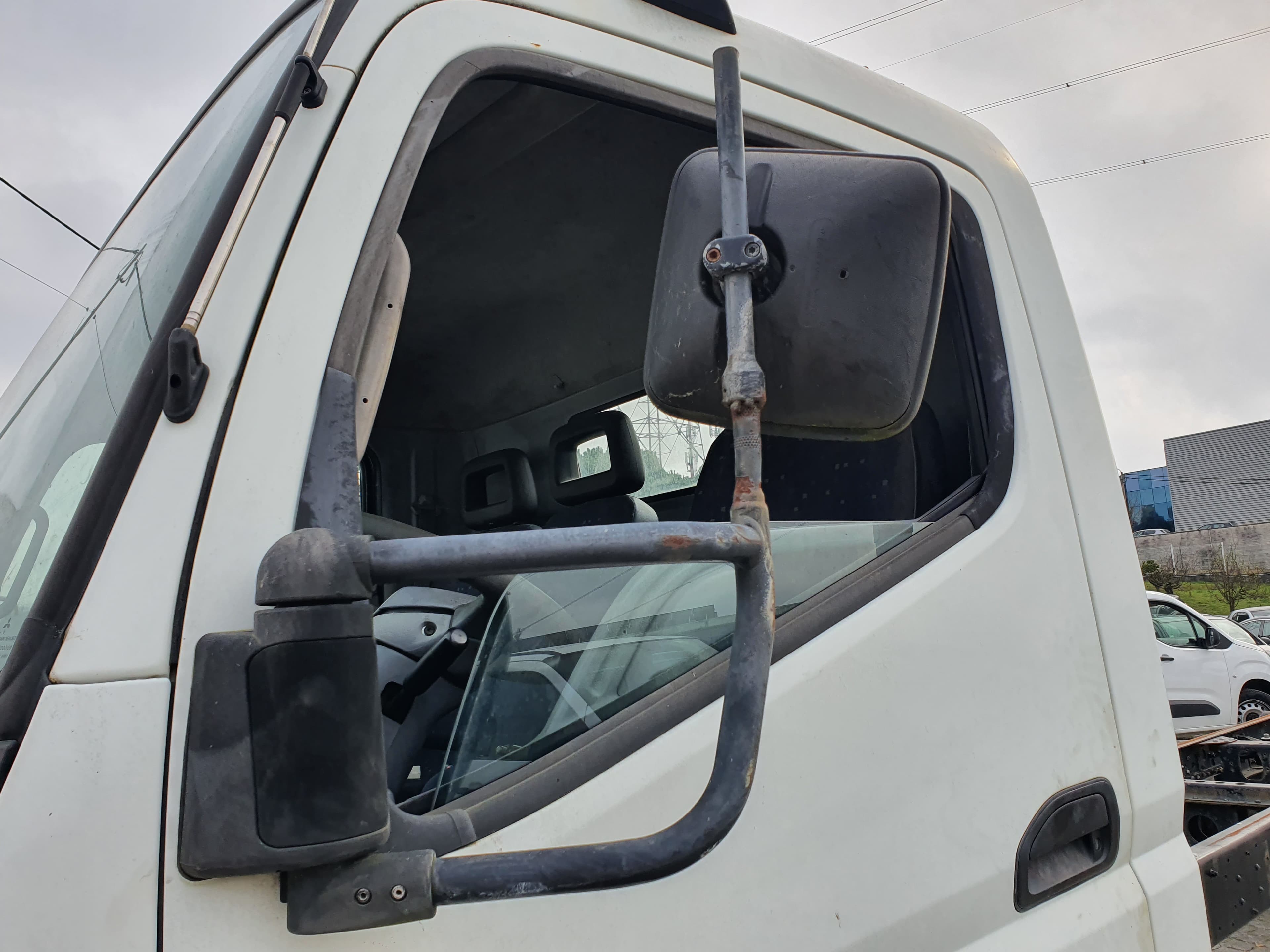 Mitsubishi Canter · Ano 2008 — imagem 10