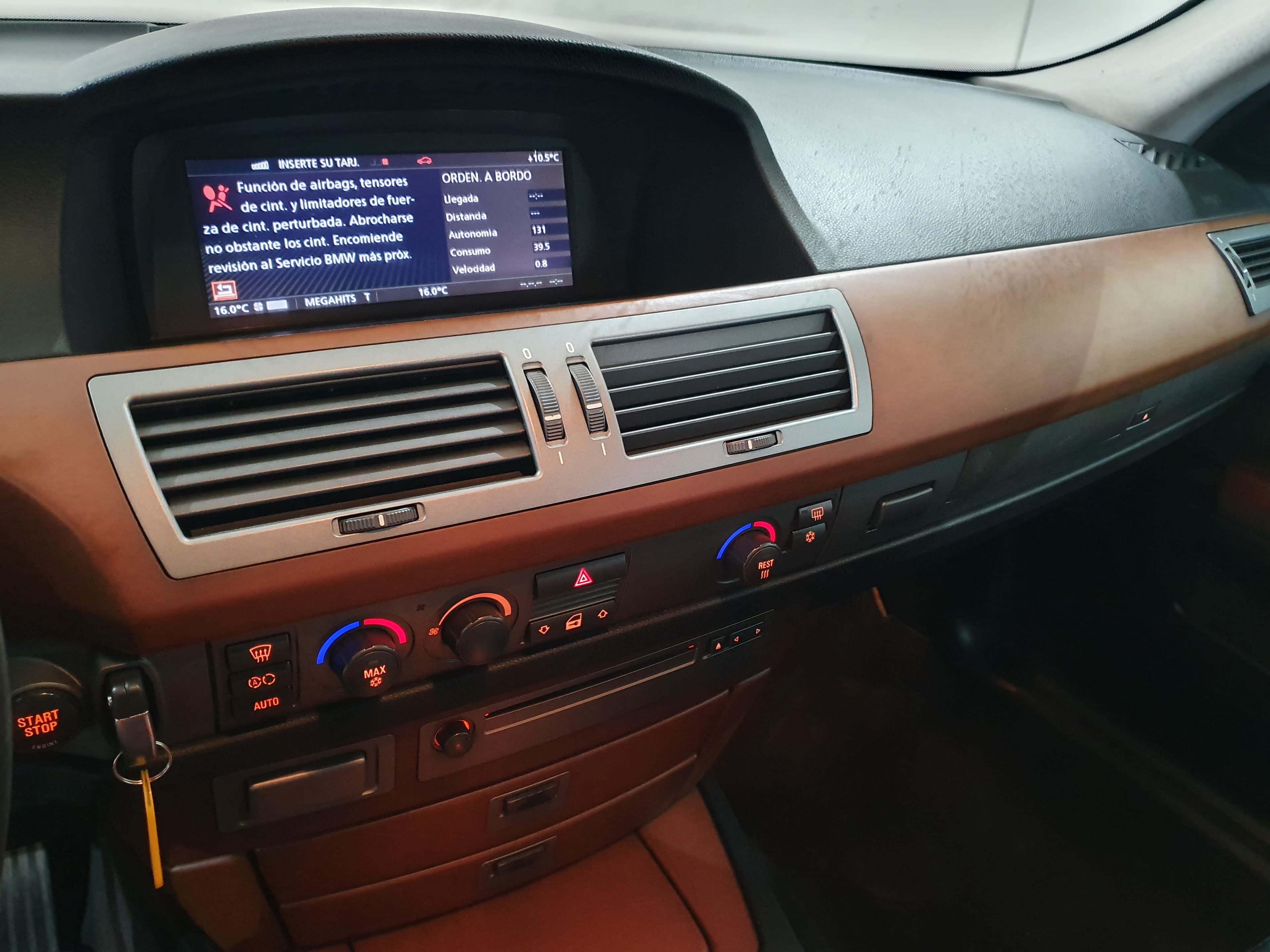 BMW 730D · Ano 2004 — imagem 35