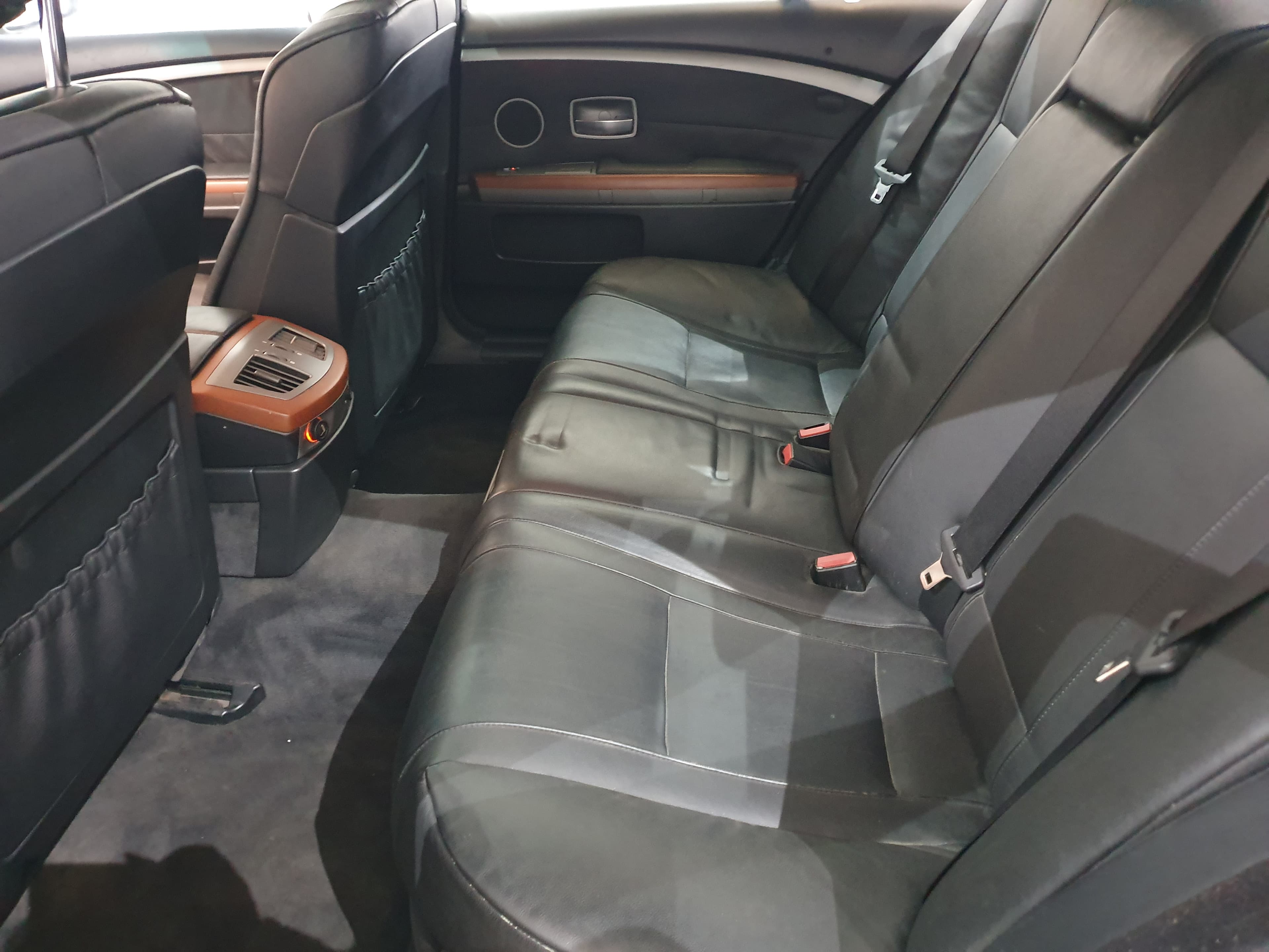 BMW 730D · Ano 2004 — imagem 27