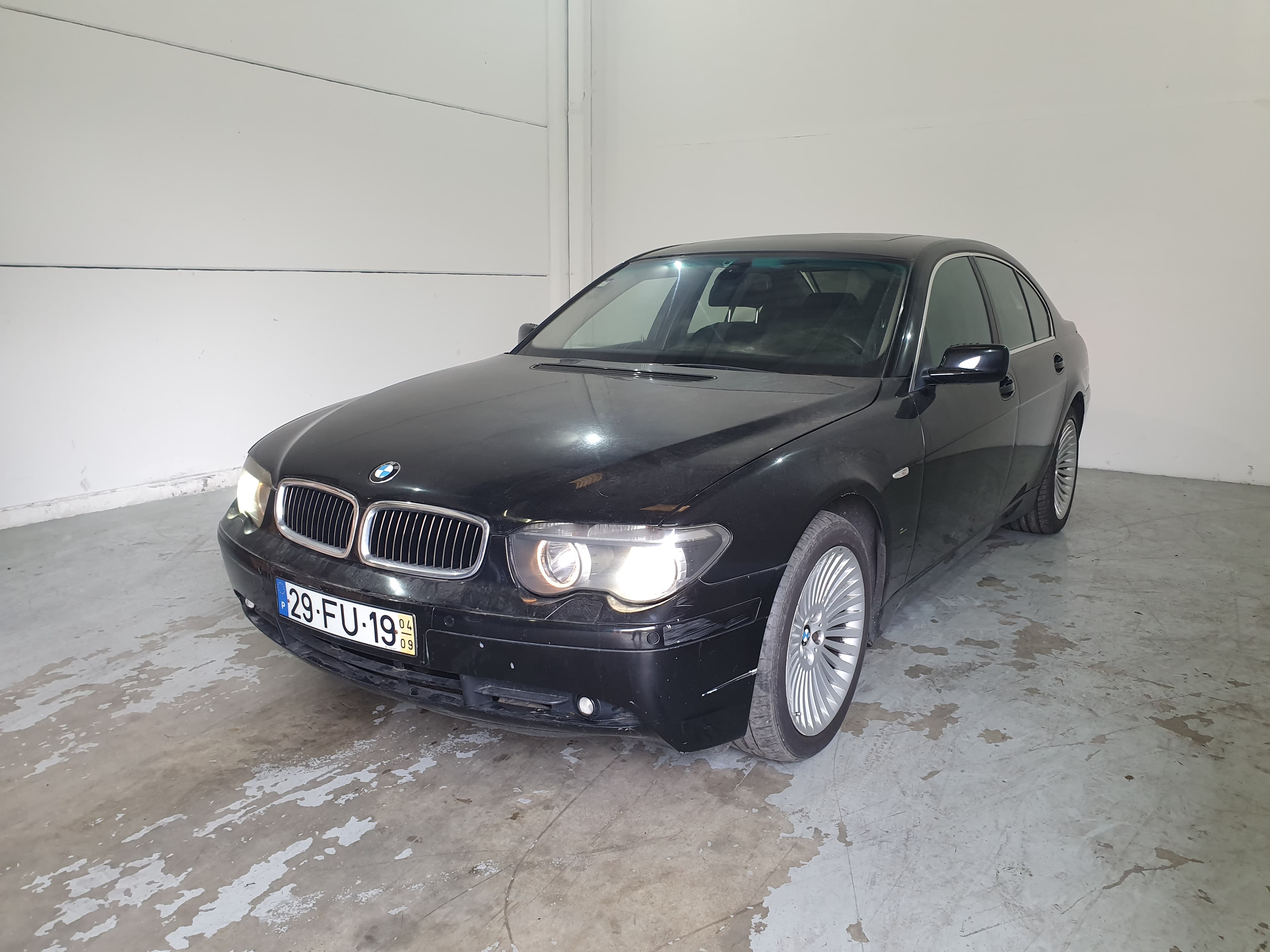 BMW 730D · Ano 2004 — imagem 1