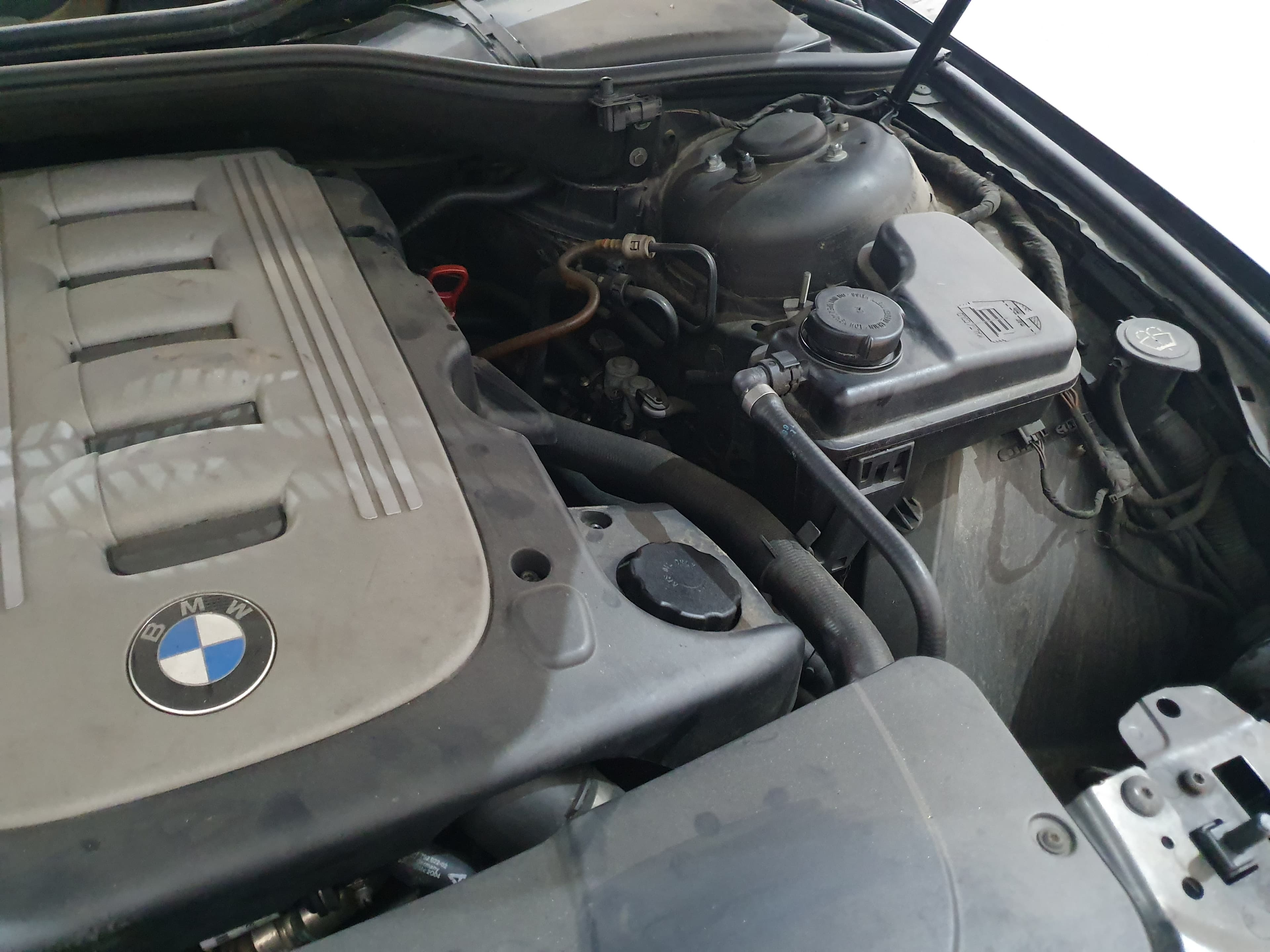 BMW 730D · Ano 2004 — imagem 14