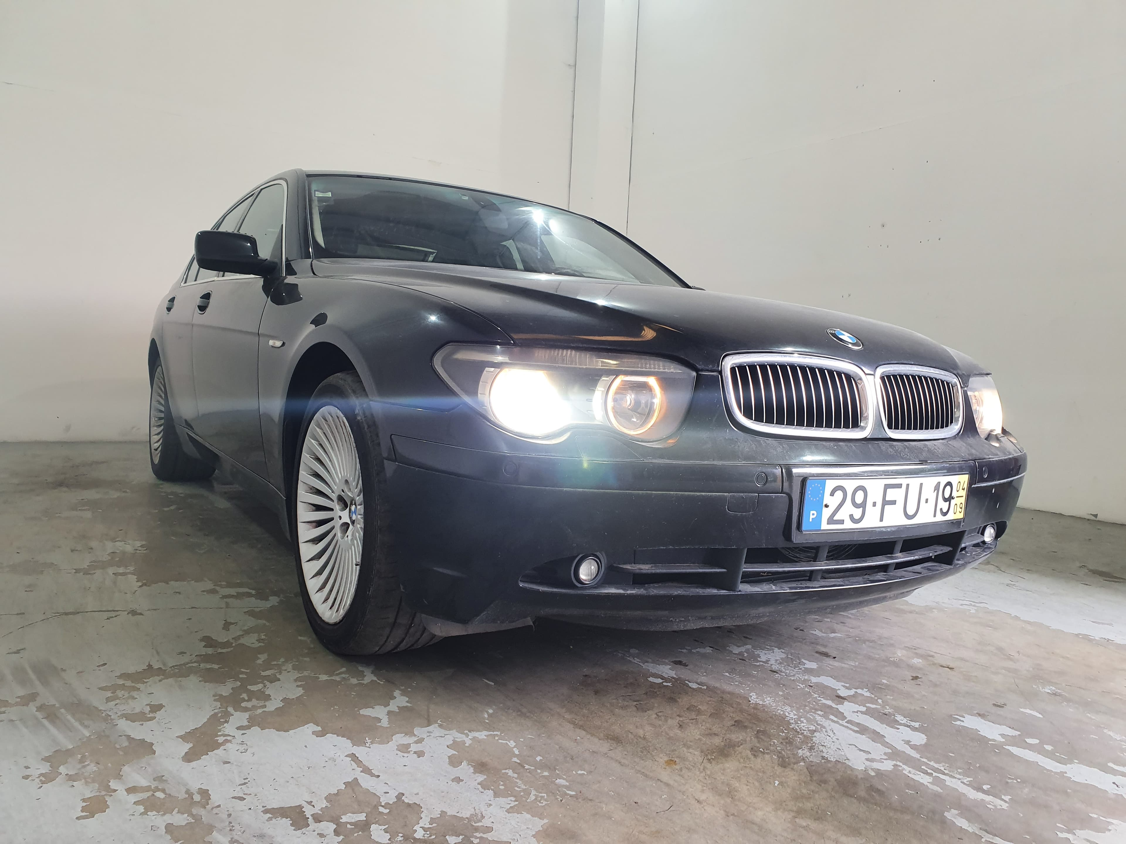 BMW 730D · Ano 2004 — imagem 4