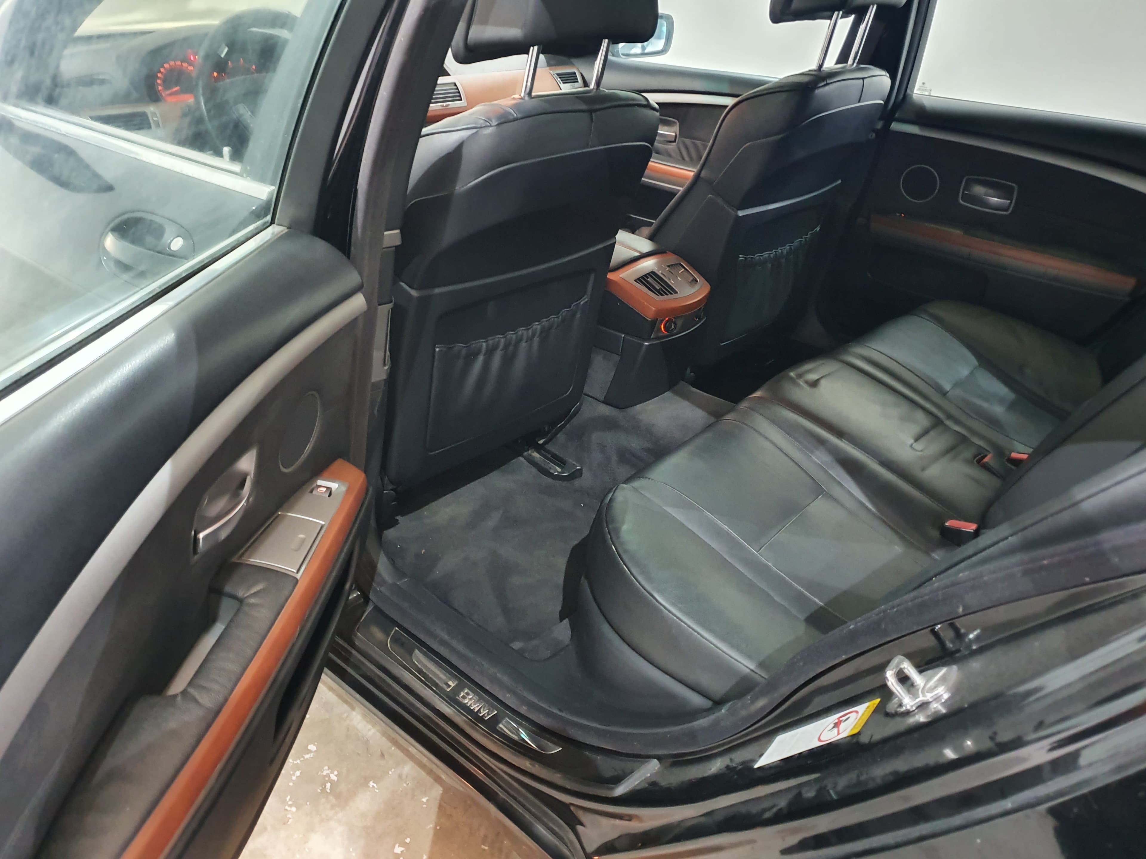 BMW 730D · Ano 2004 — imagem 25