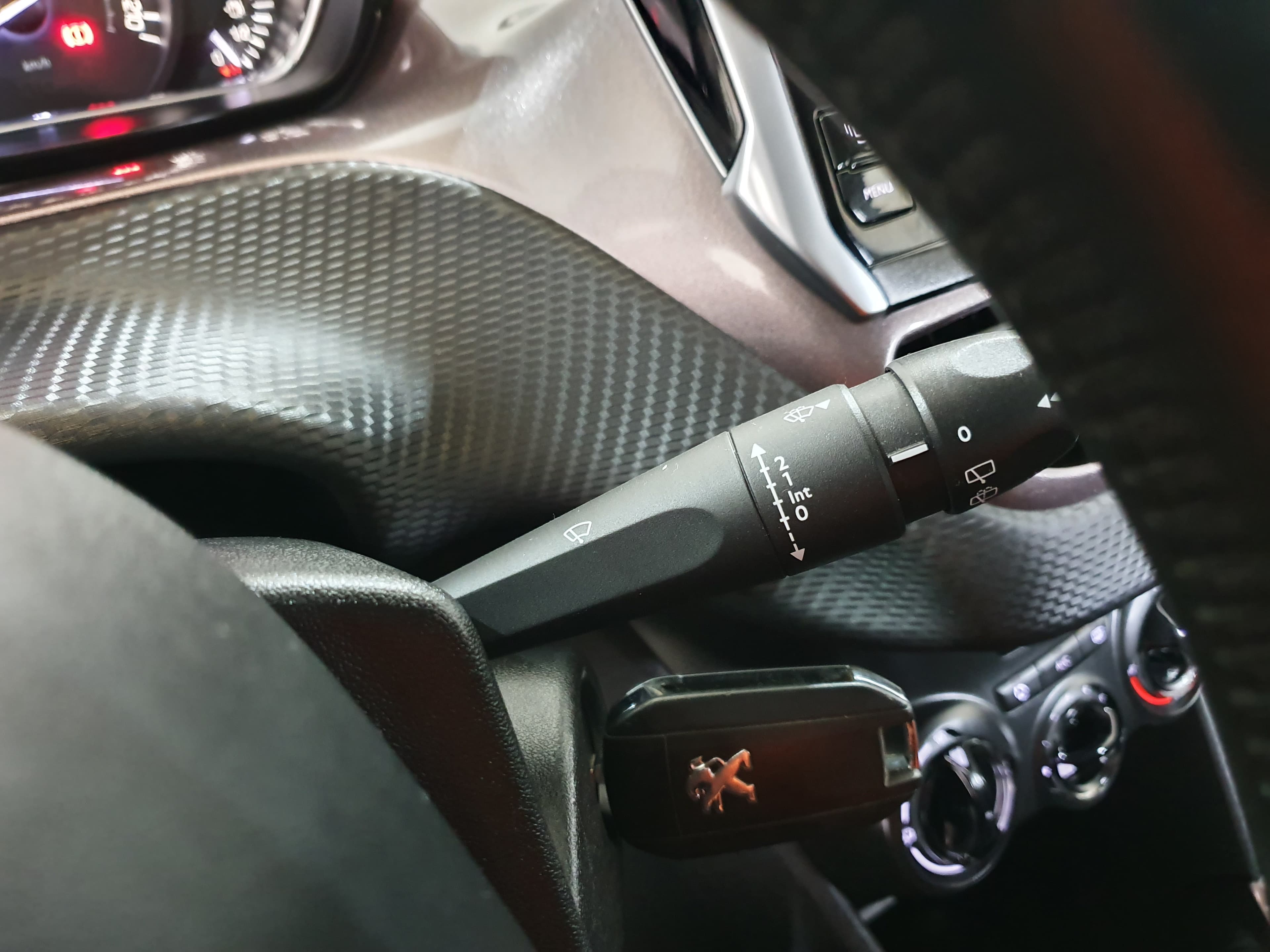 Peugeot 2008 · Ano 2014 — imagen 39