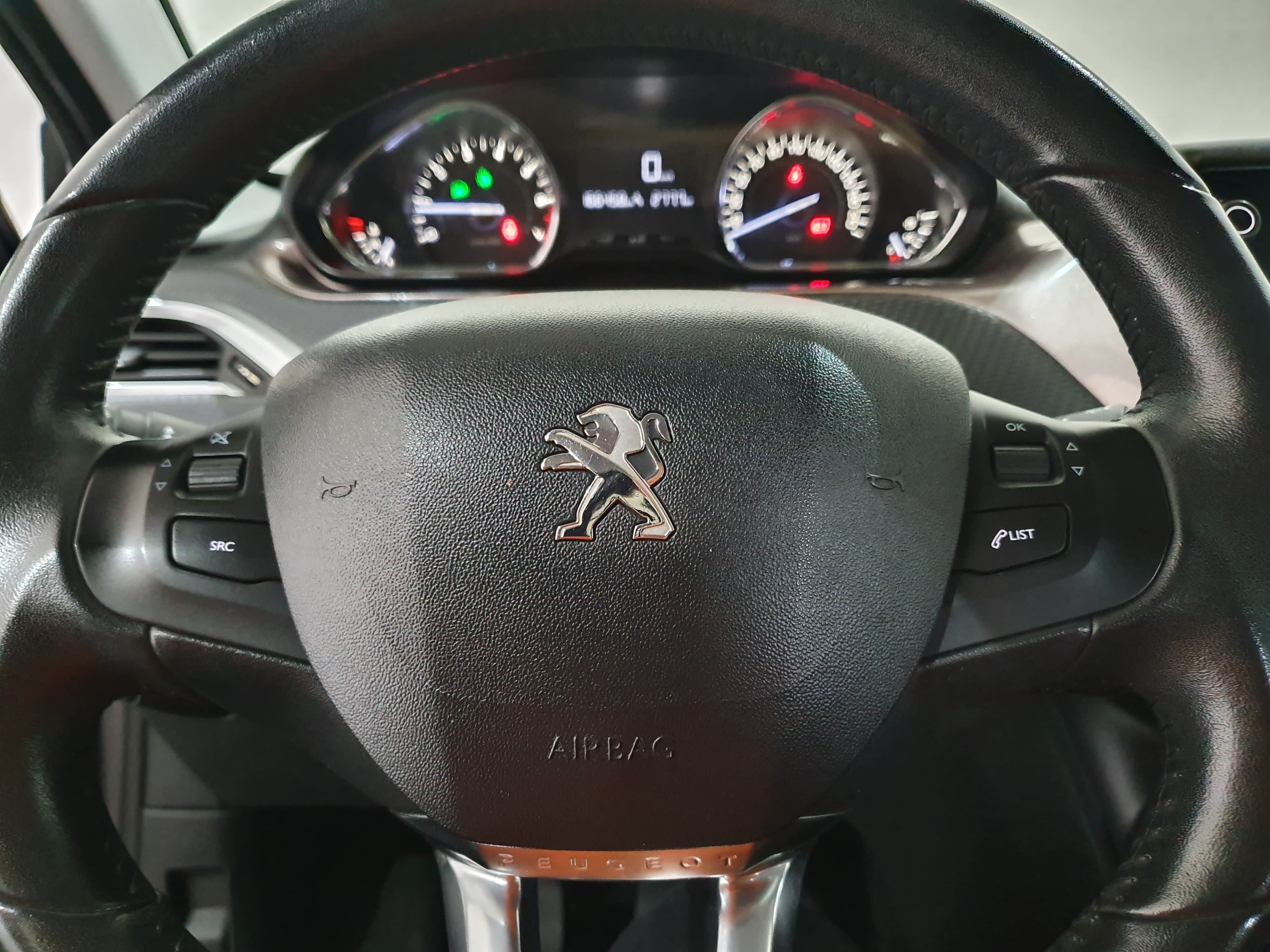 Peugeot 2008 · Ano 2014 — imagen 37
