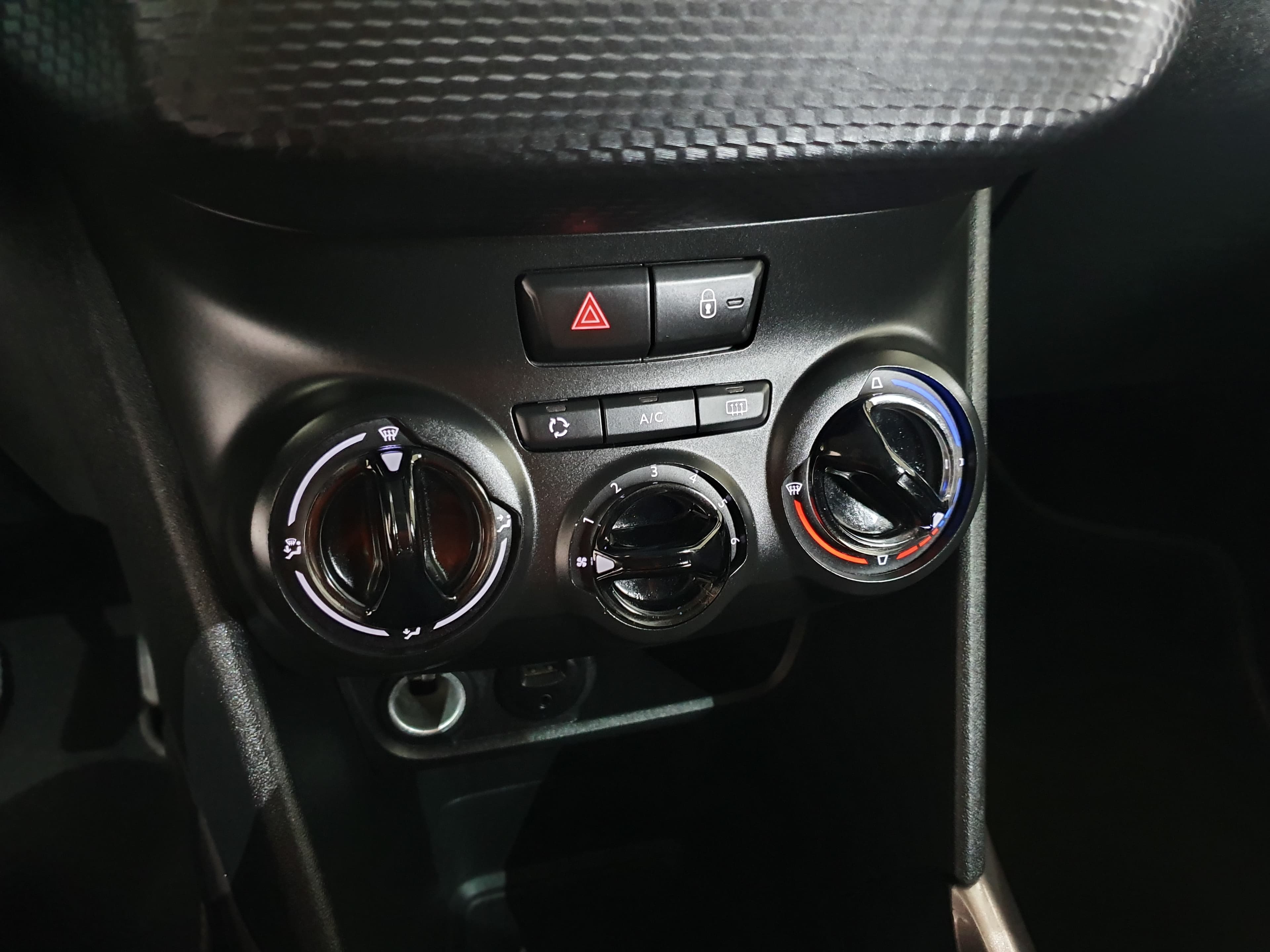Peugeot 2008 · Ano 2014 — imagen 35