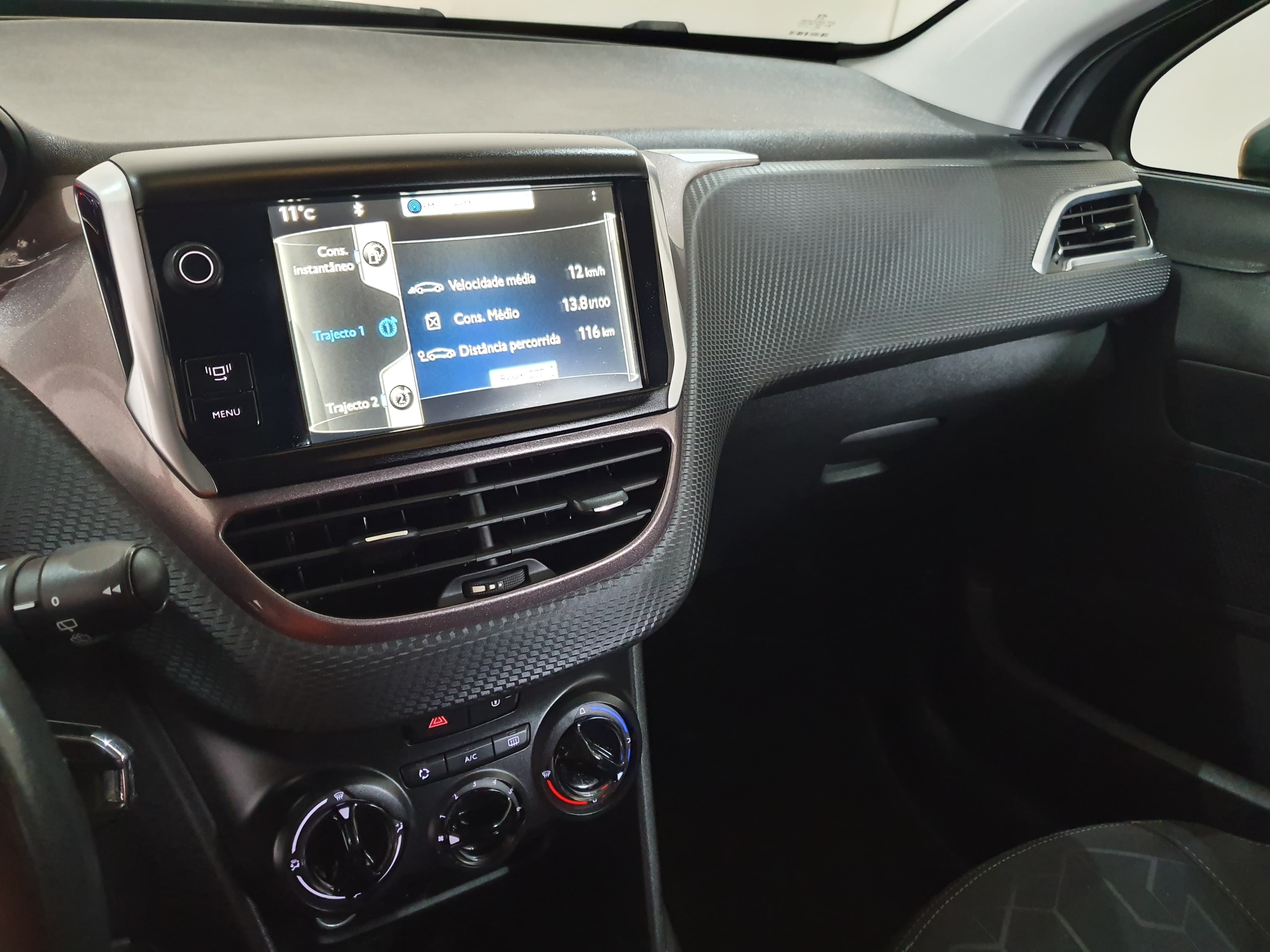 Peugeot 2008 · Ano 2014 — imagen 33