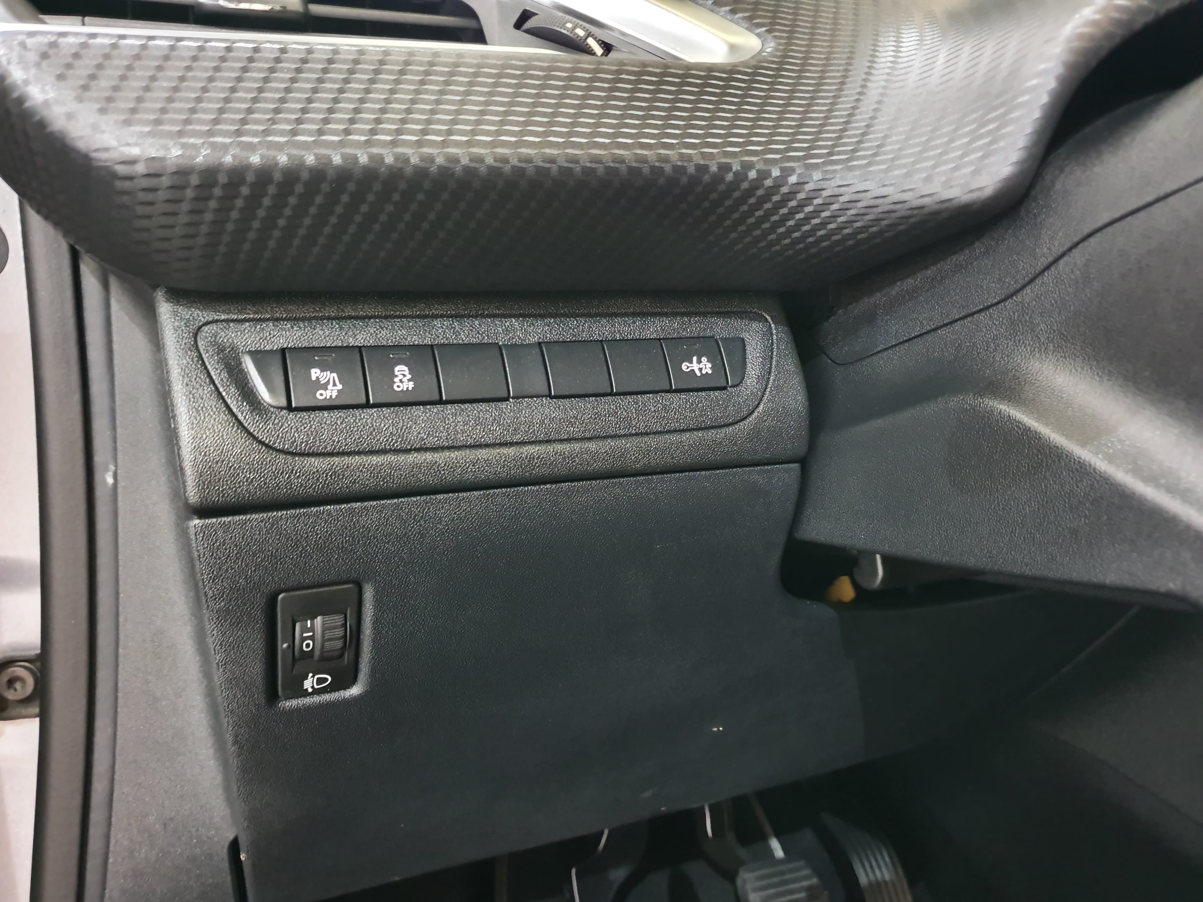 Peugeot 2008 · Ano 2014 — imagen 41