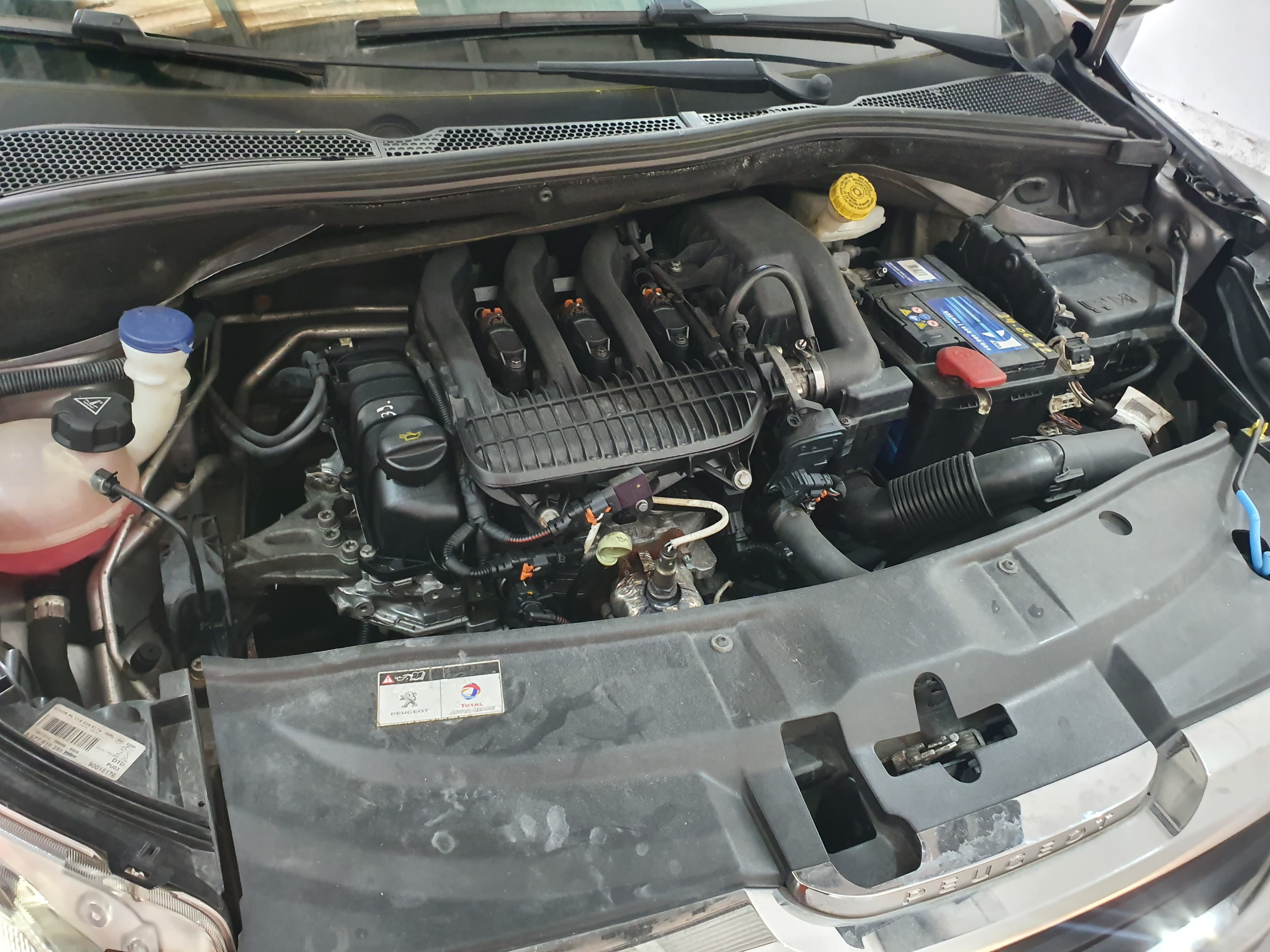 Peugeot 2008 · Ano 2014 — imagen 14