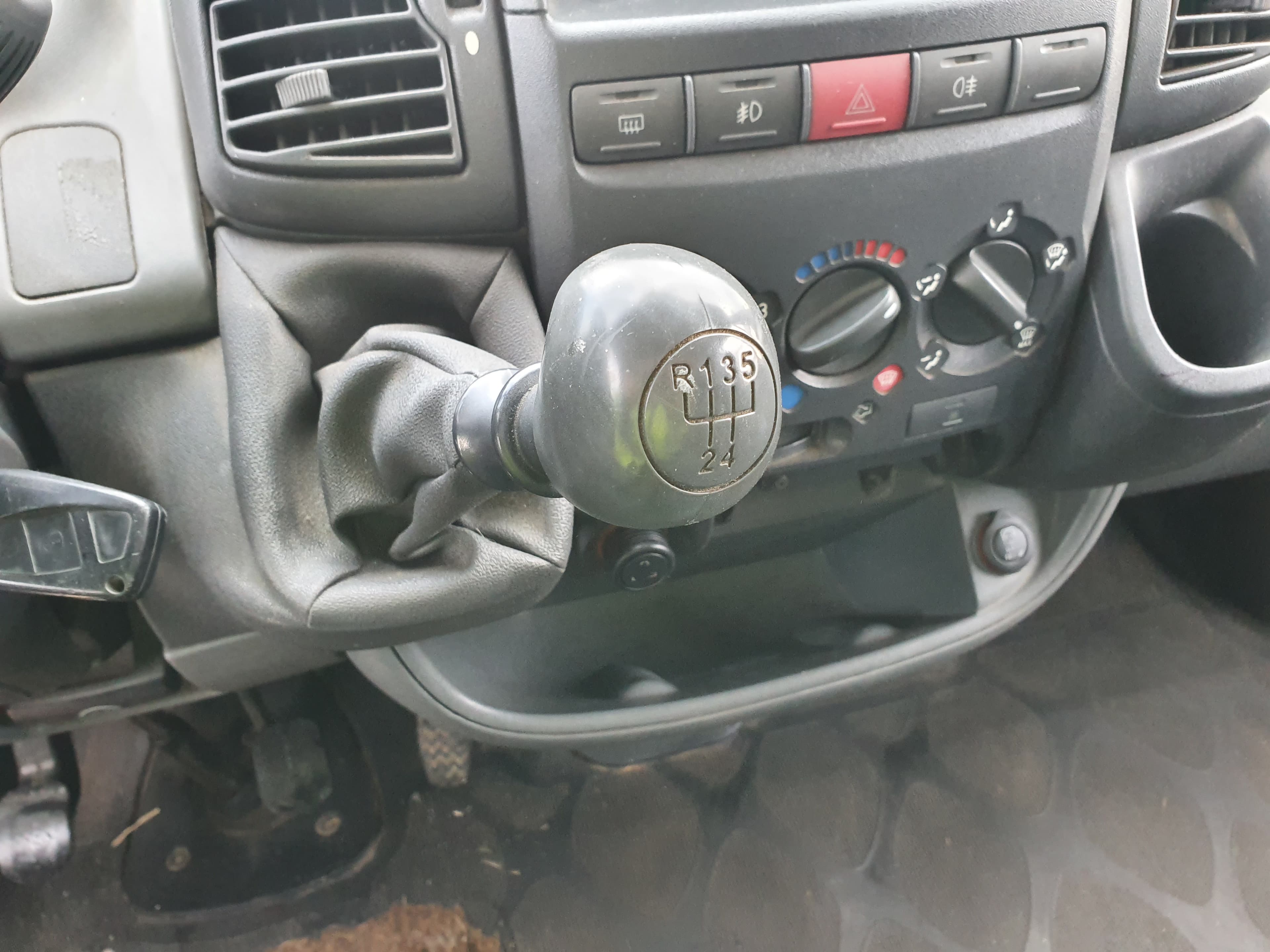 Peugeot Boxer · Ano 2006 — imagen 32