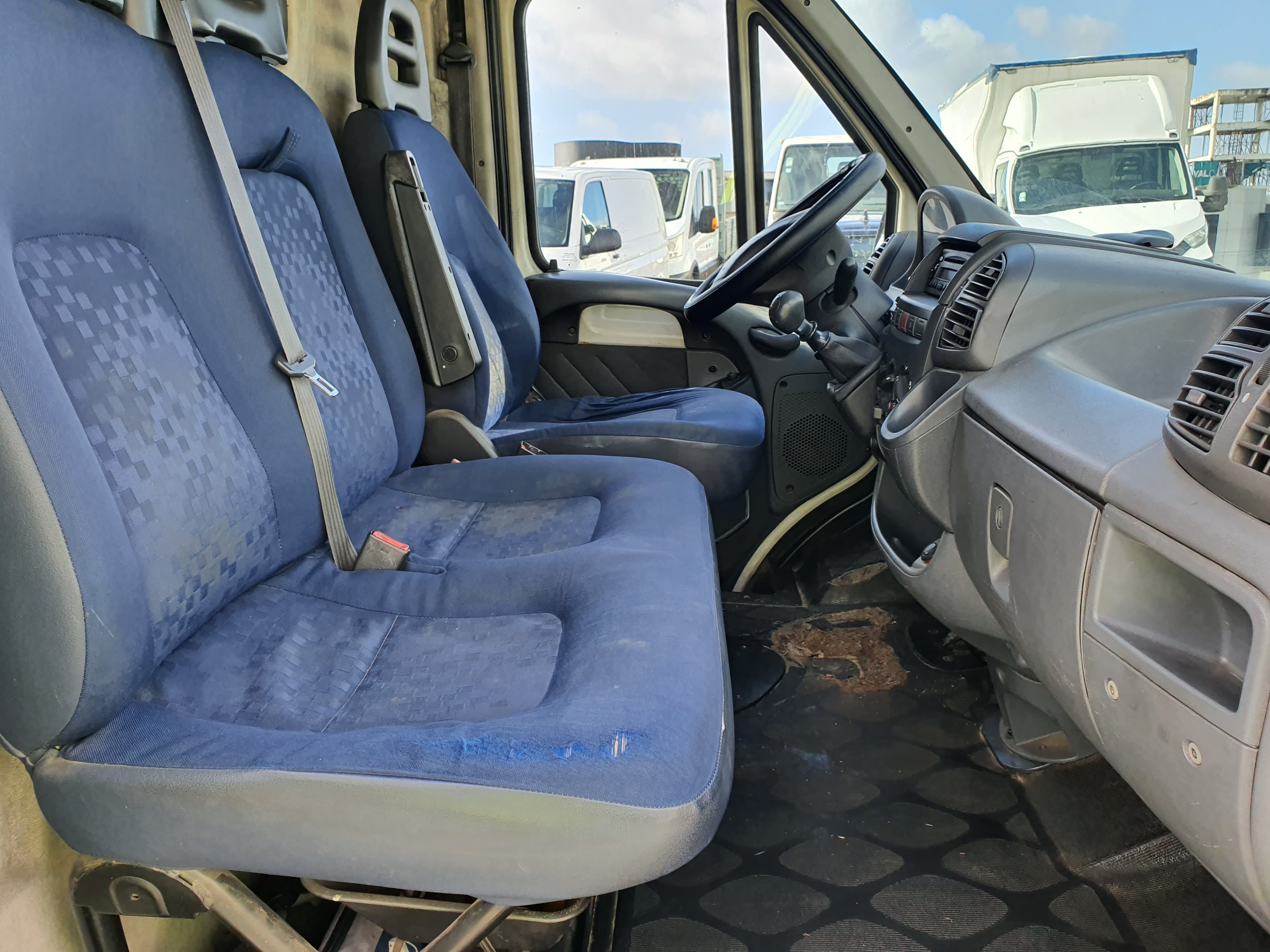Peugeot Boxer · Ano 2006 — imagen 24