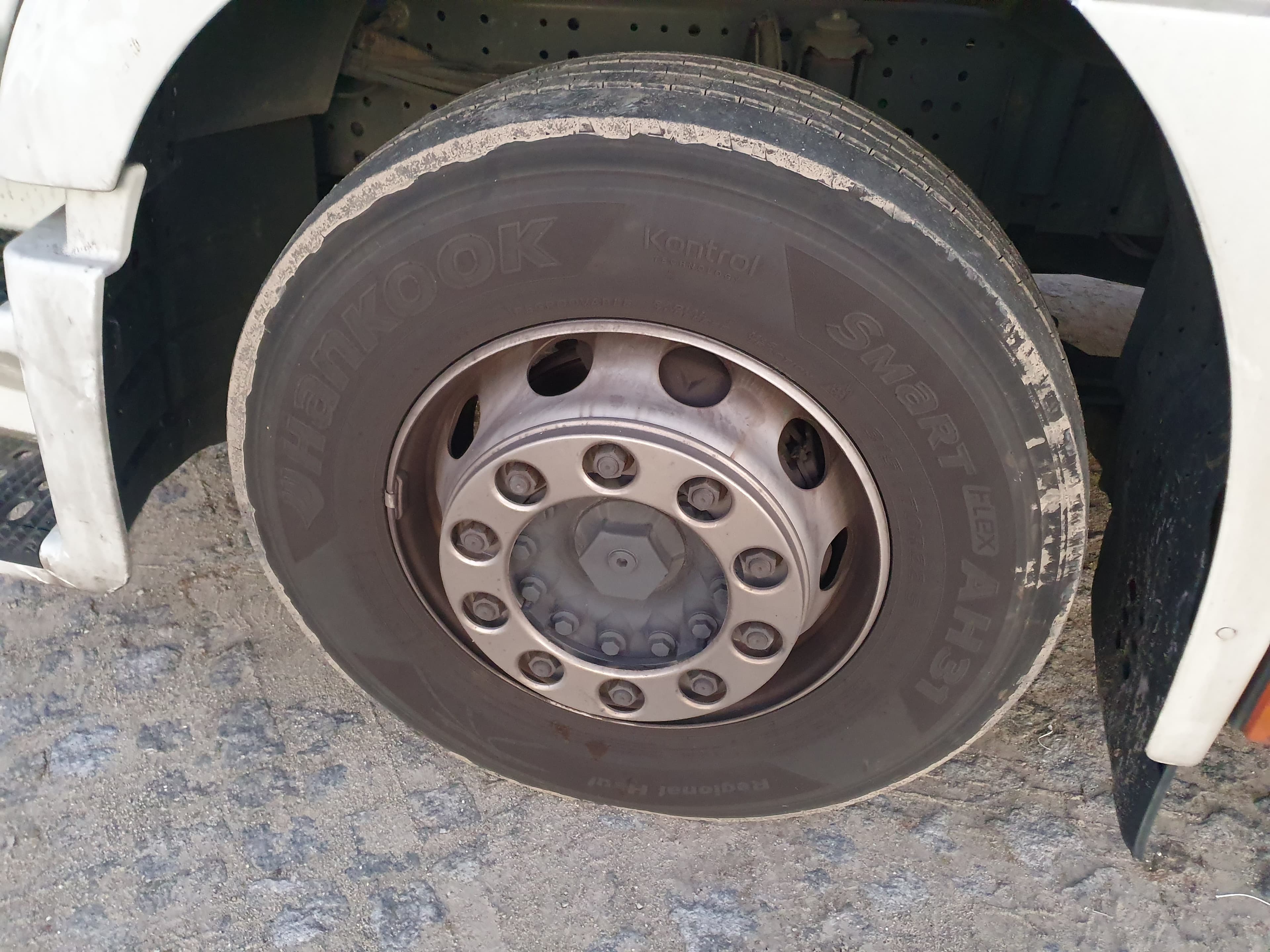 Iveco Stralis 460 · Ano 2017 — image 14