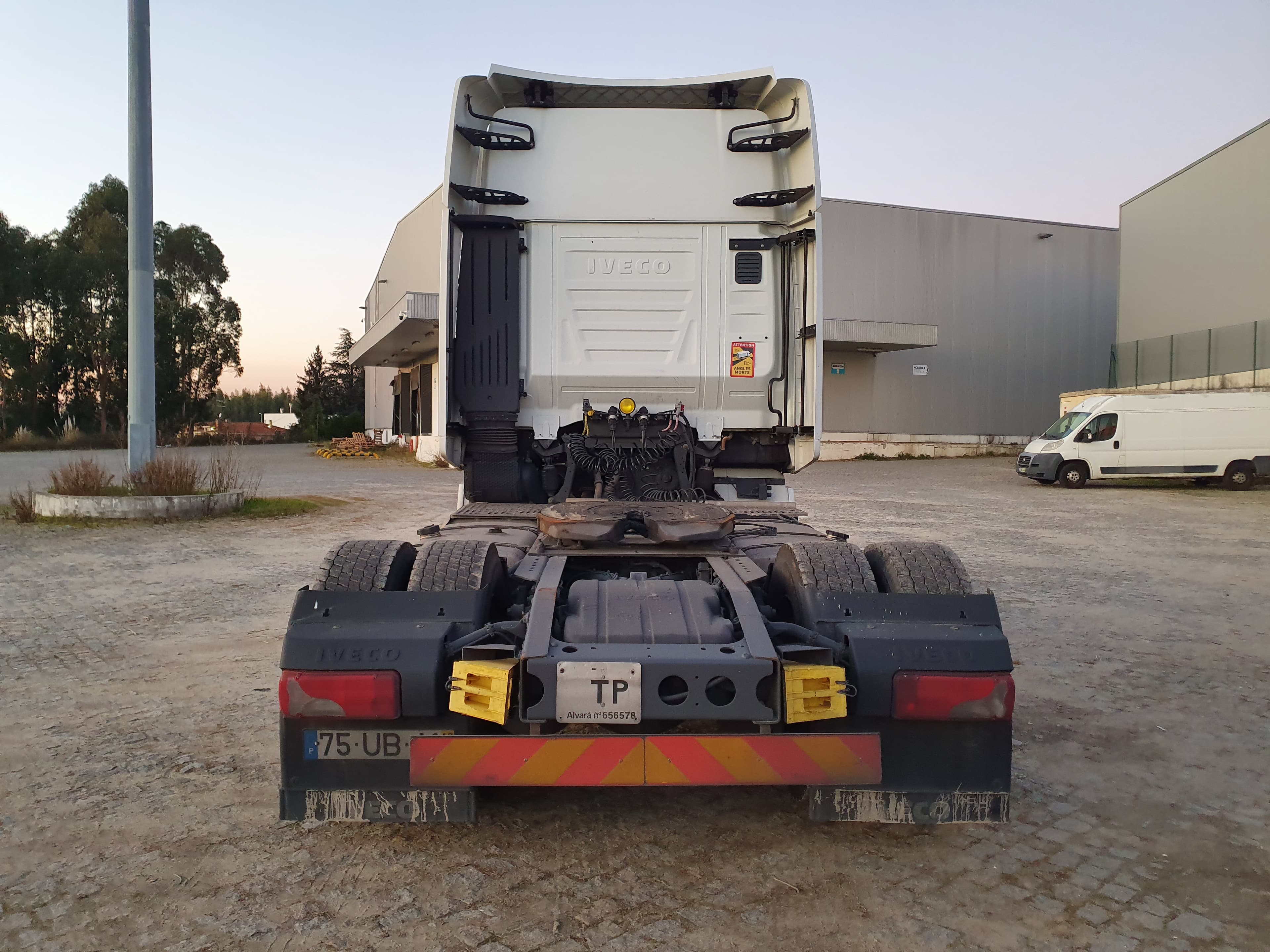Iveco Stralis 460 · Ano 2017 — image 5