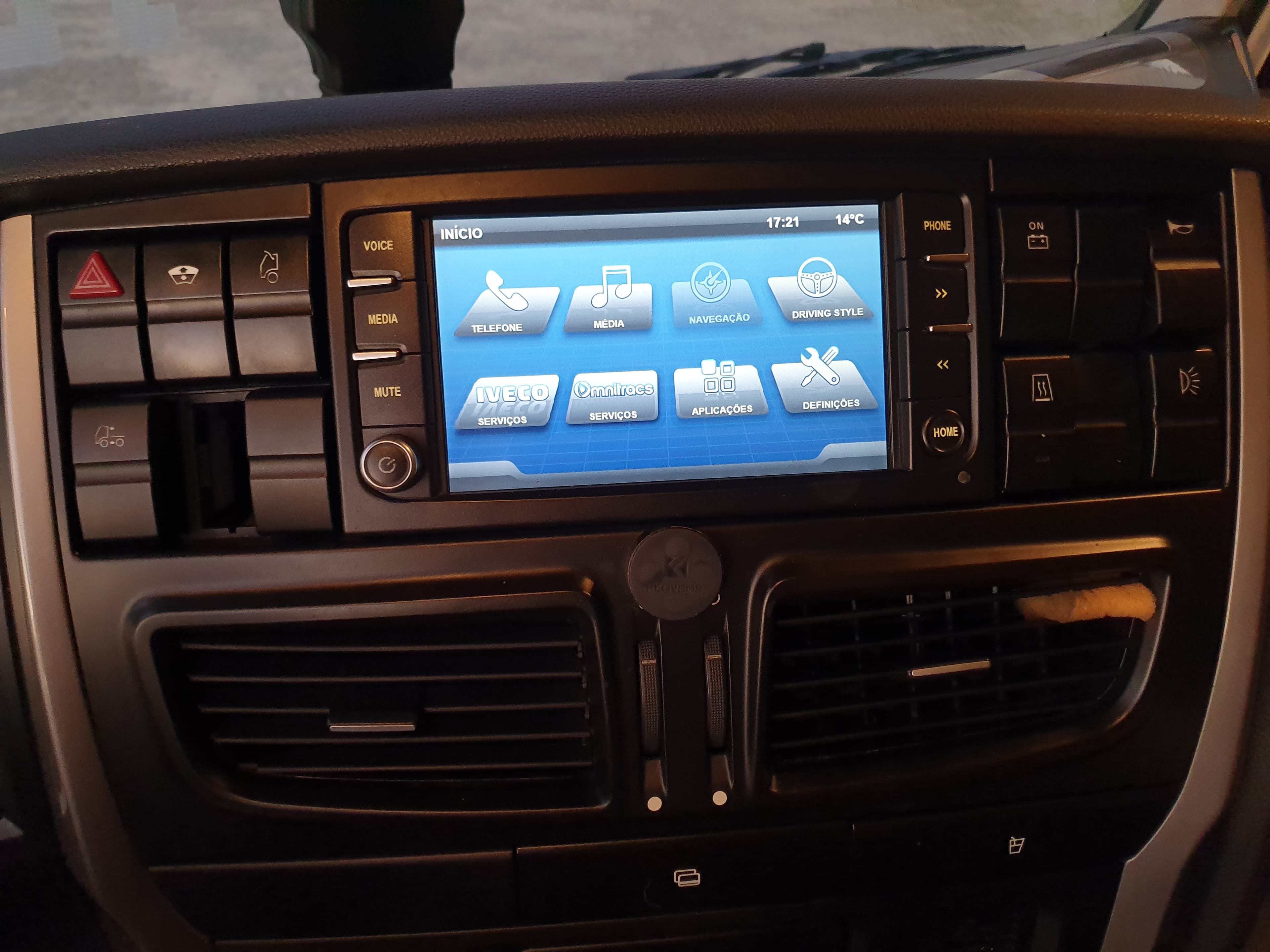 Iveco Stralis 460 · Ano 2017 — image 26