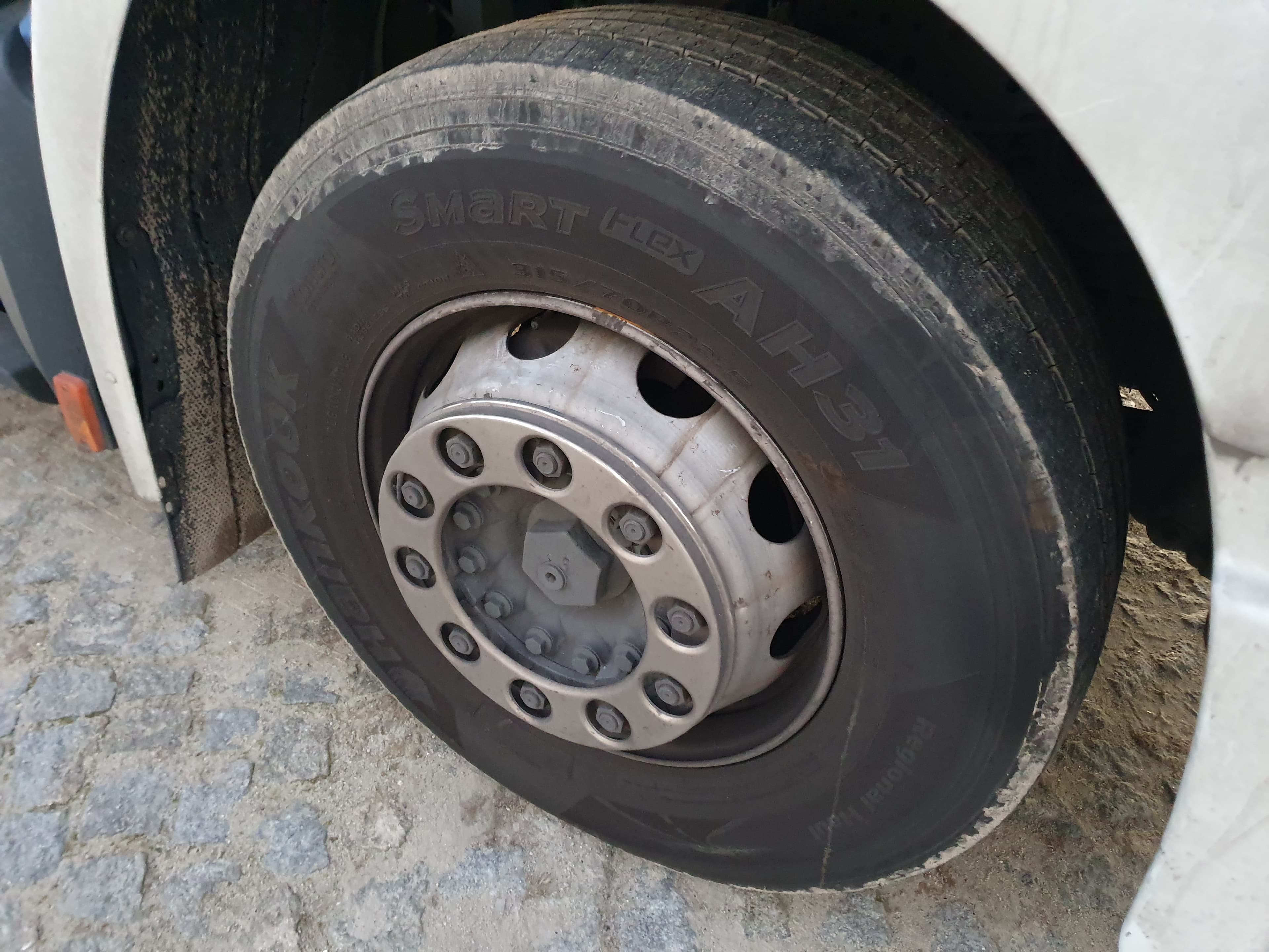 Iveco Stralis 460 · Ano 2017 — image 11