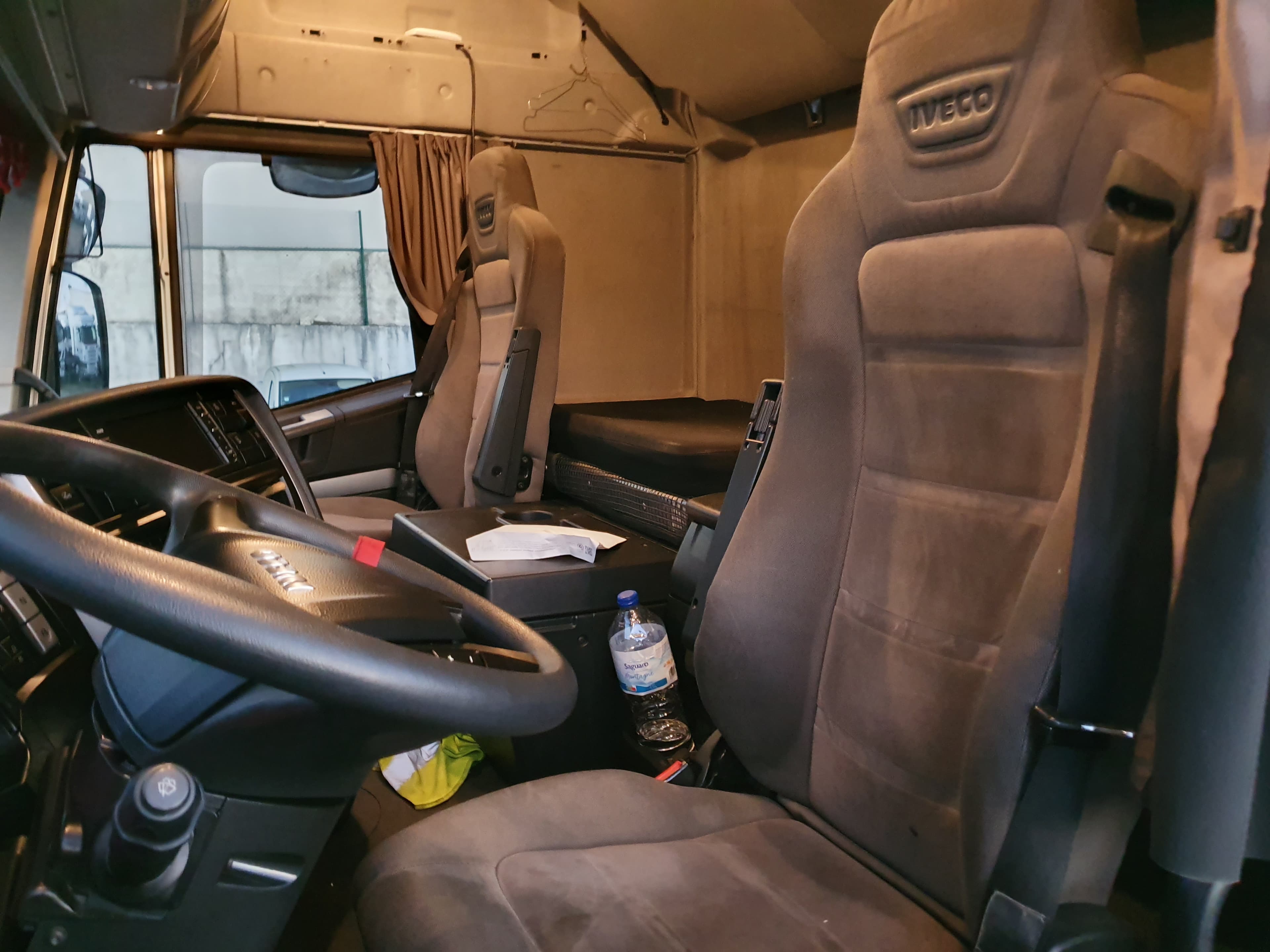 Iveco Stralis 460 · Ano 2017 — image 19