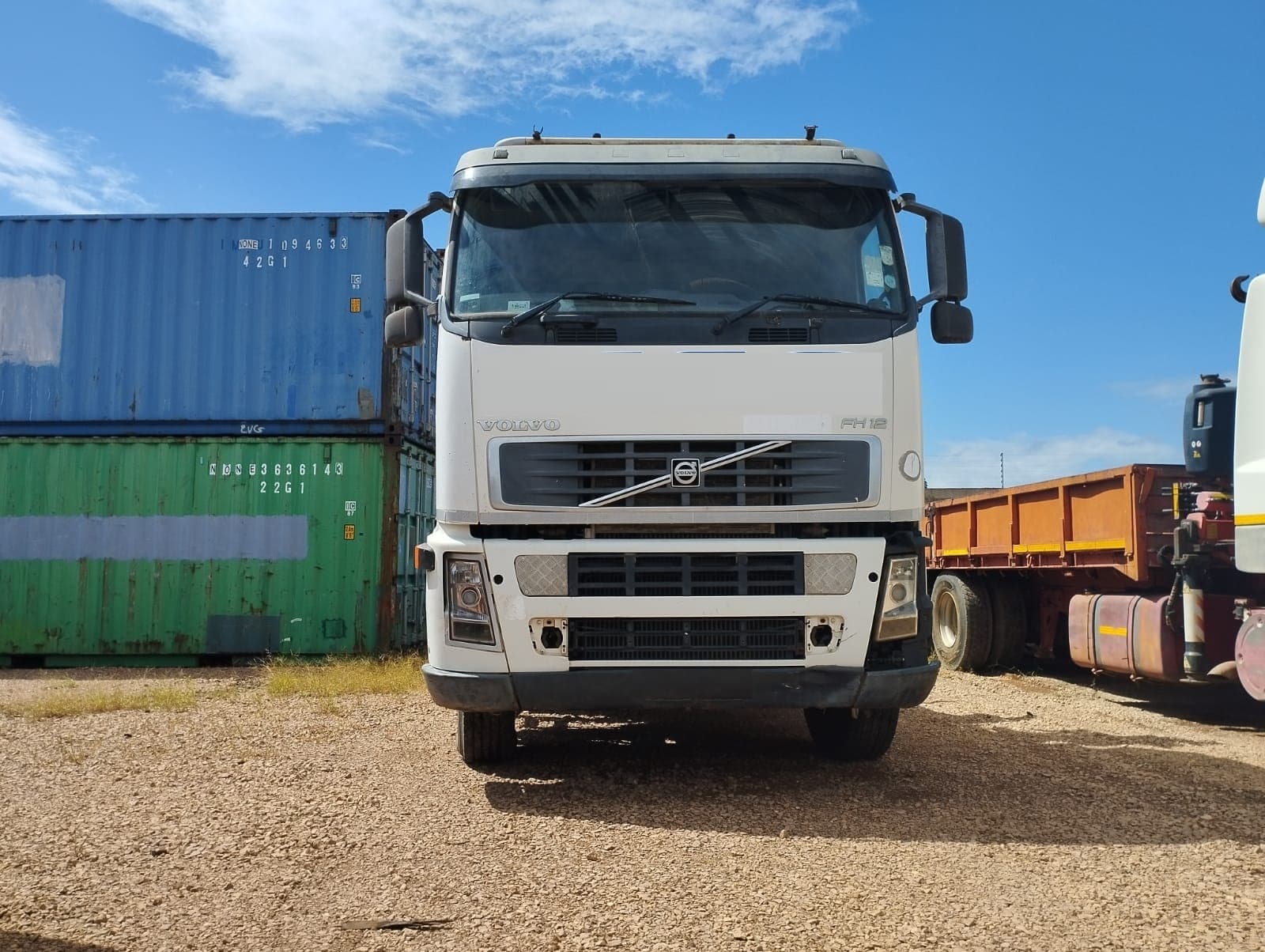 Volvo FH12 · Ano 2010 — image 24