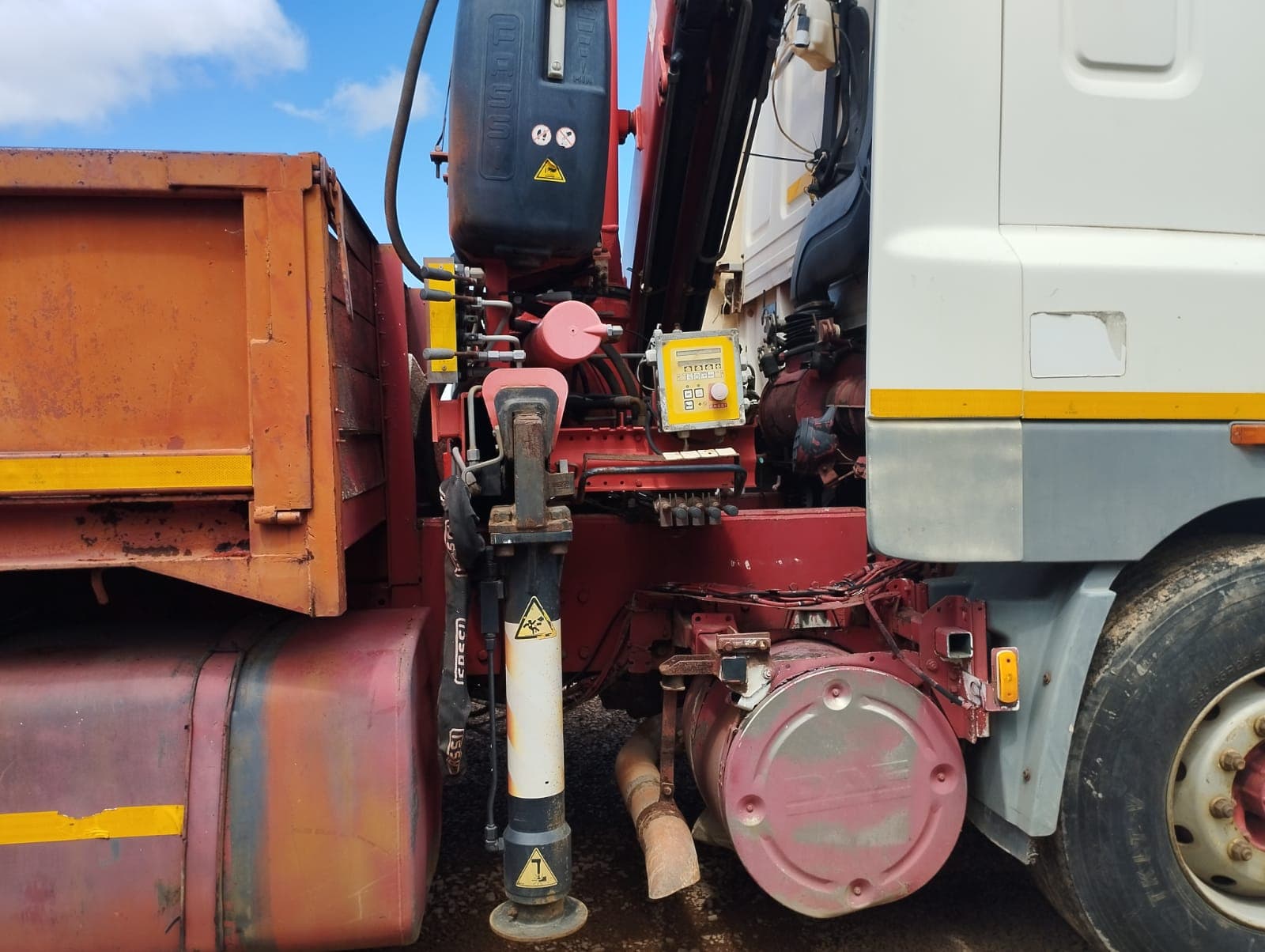 DAF CF380 — imagem 9