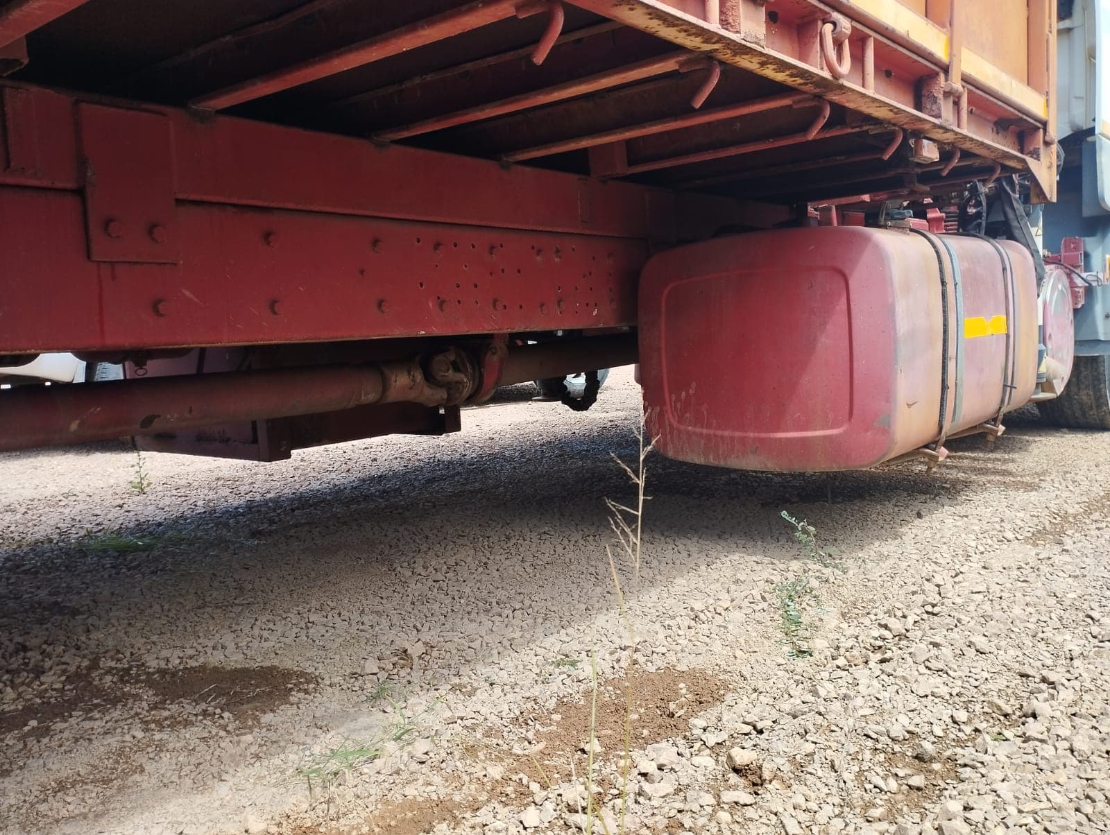 DAF CF380 — imagem 5