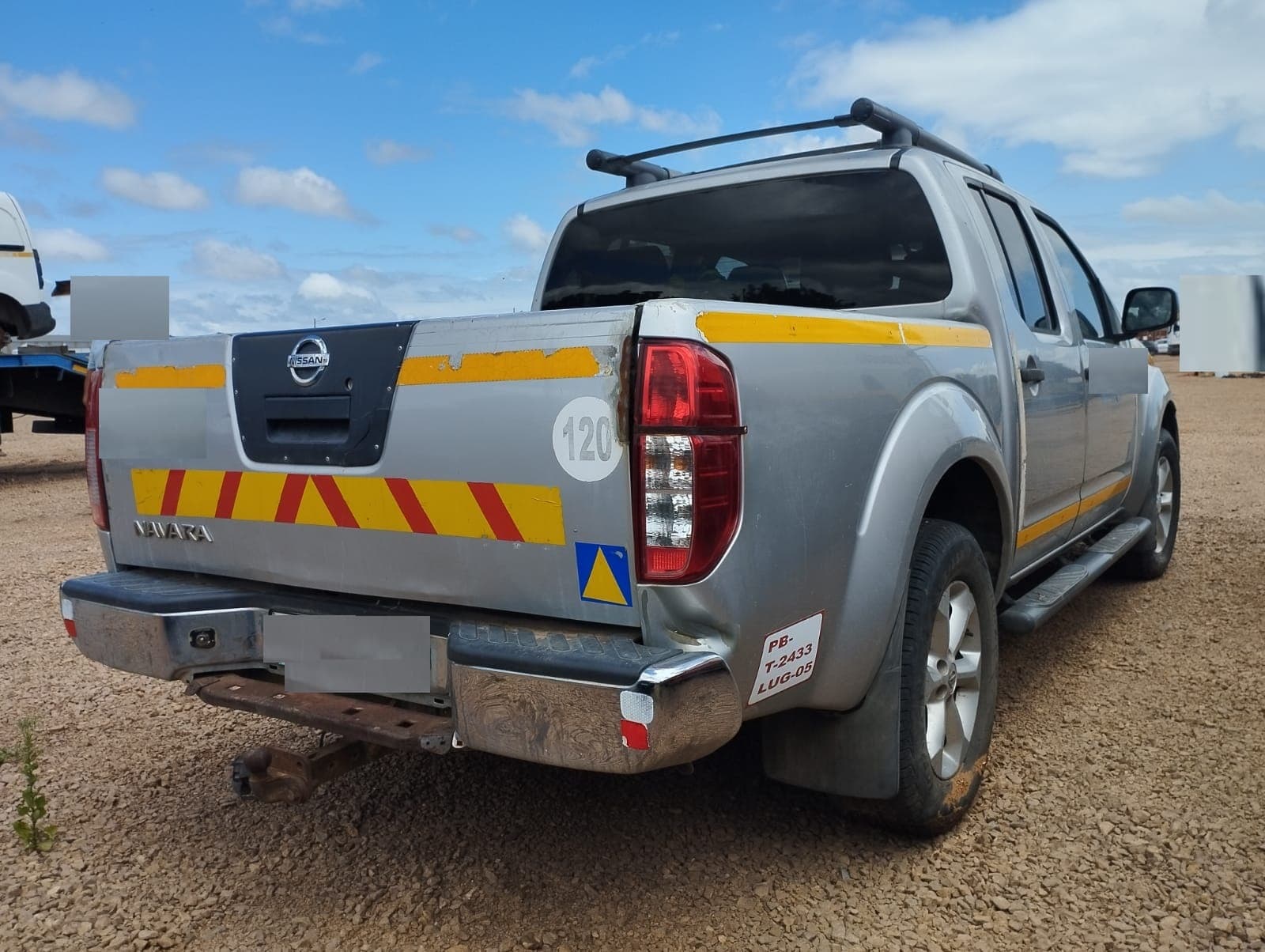 Nissan Navara · Ano 2012 — imagem 3