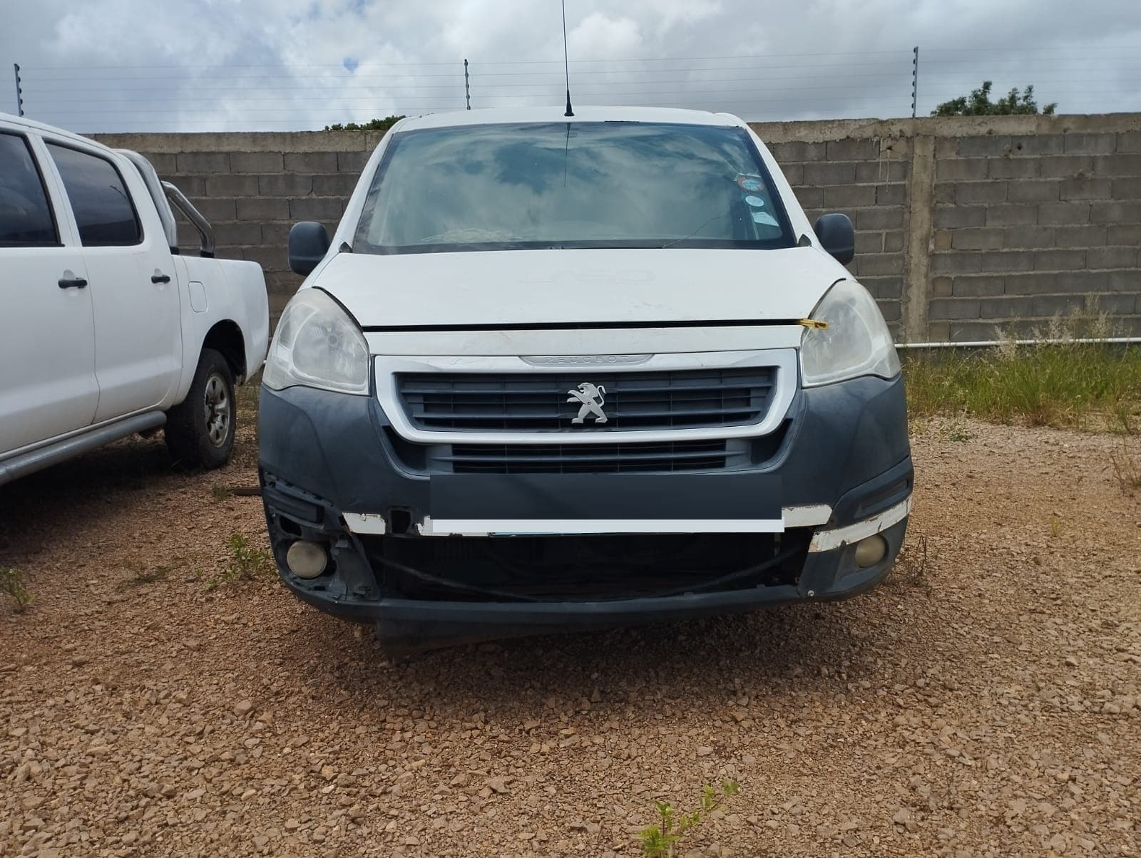 Peugeot Partner · Ano 2014