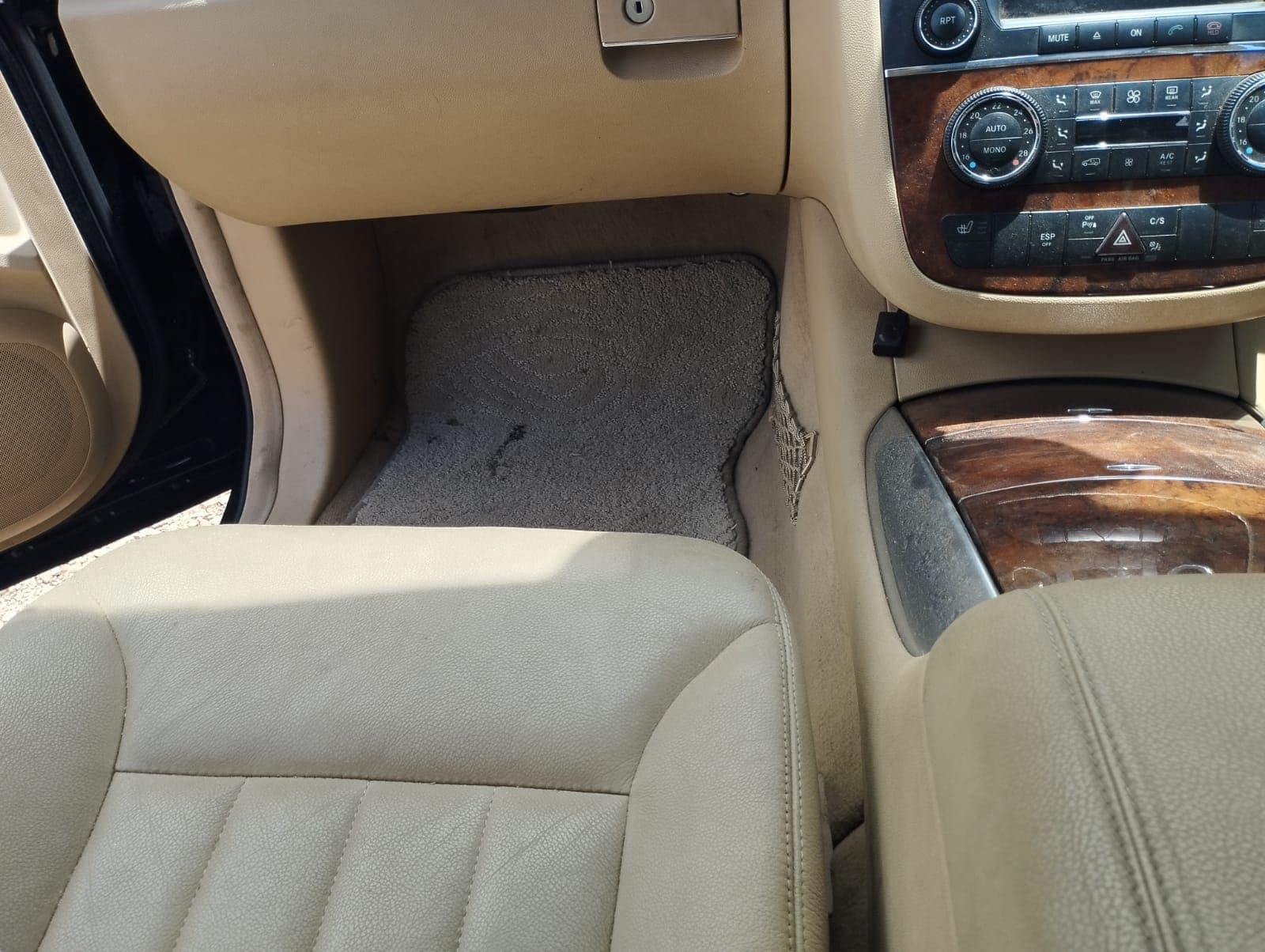 Mercedes Benz R 350 4Matic — imagem 13