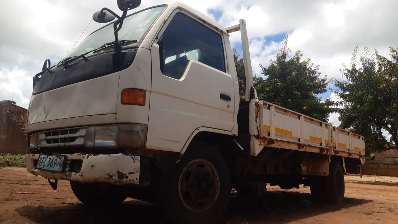 Toyota Dyna · Ano 1998 — imagem 2