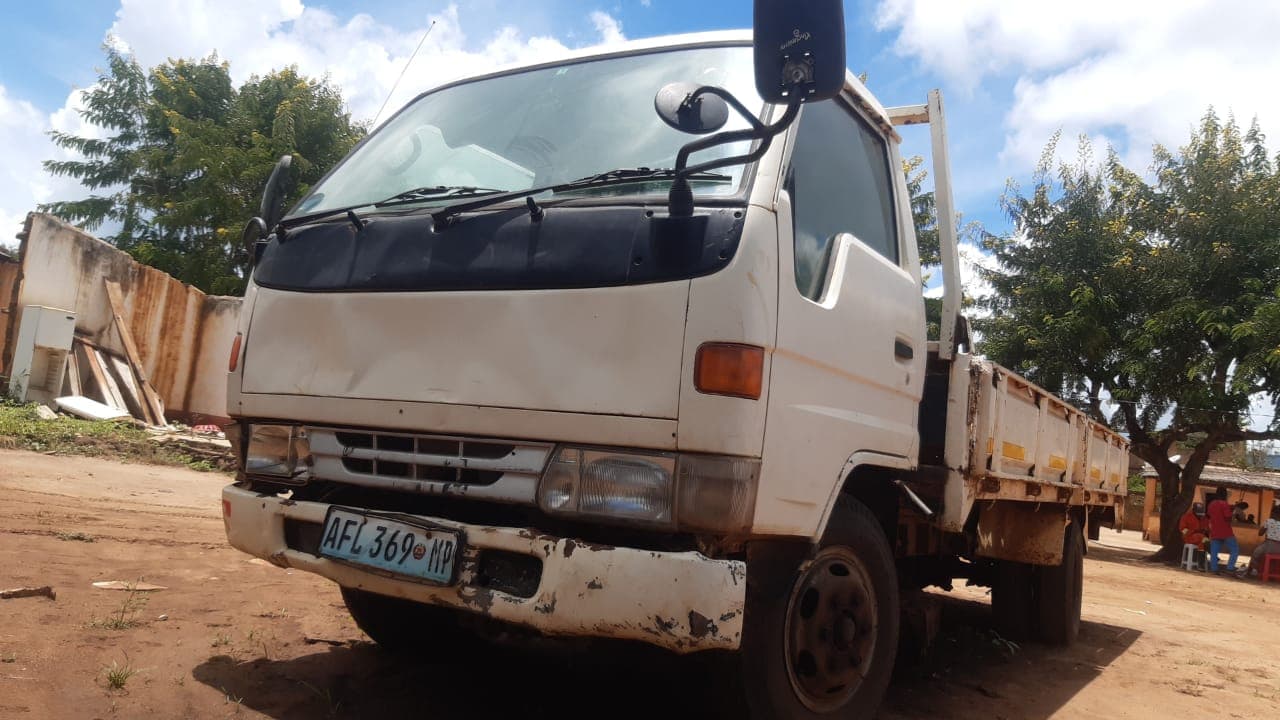 Toyota Dyna · Ano 1998 — imagem 1