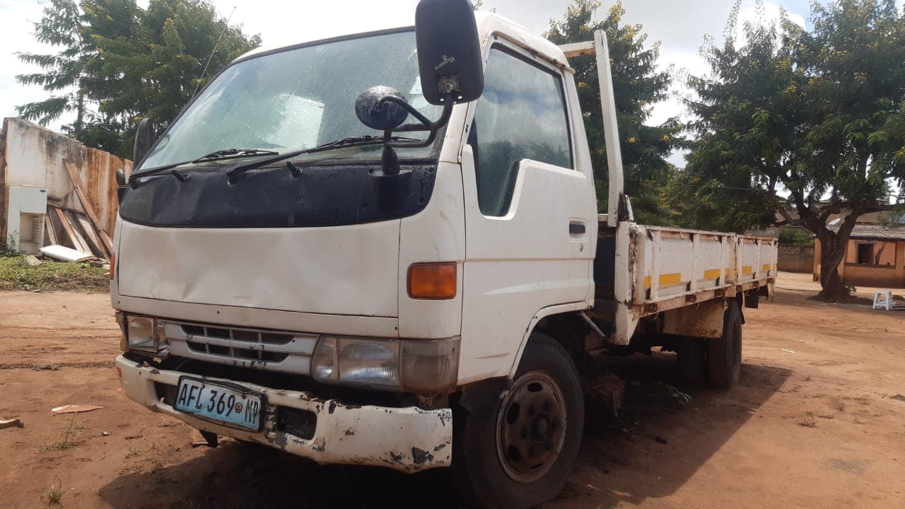Toyota Dyna · Ano 1998 — imagem 4