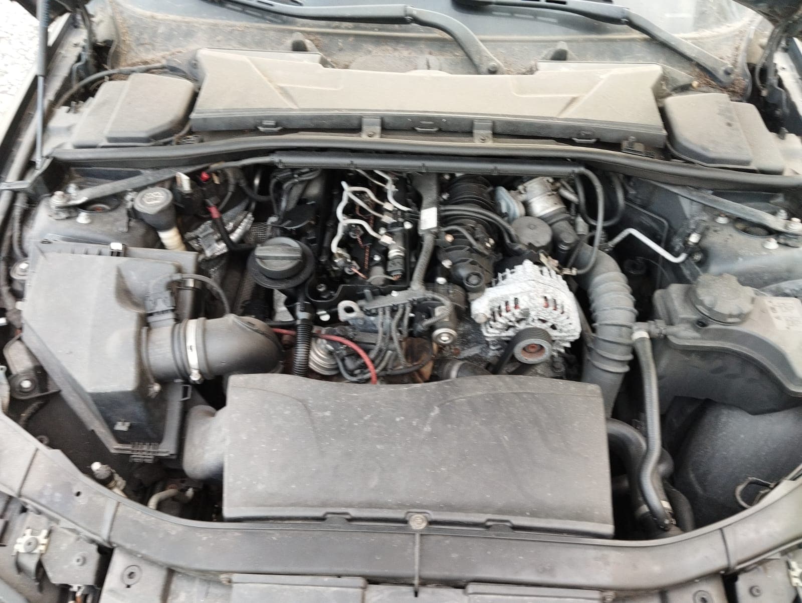 BMW 320D · Ano 2008 — imagem 10
