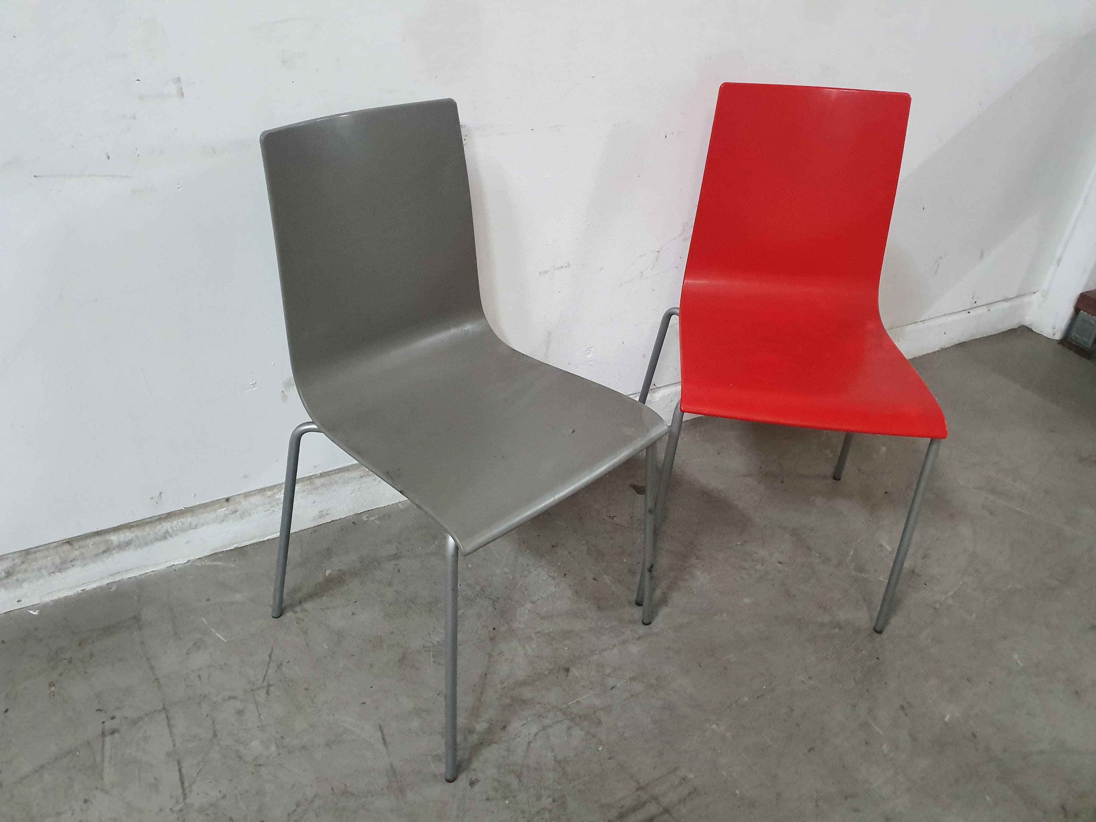Mesas · Cadeiras — image 4