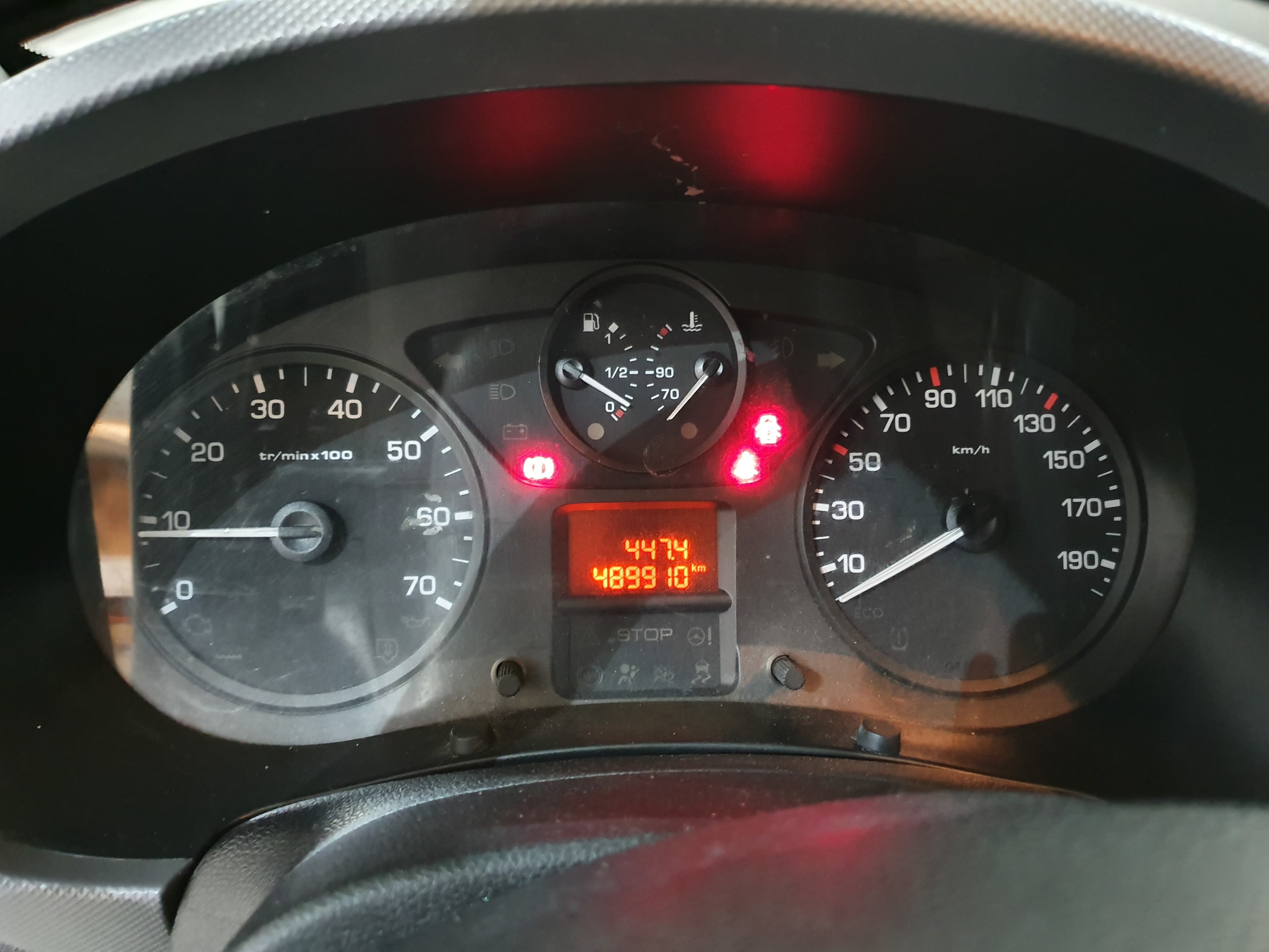 Peugeot Partner · Ano 2015 — imagem 32