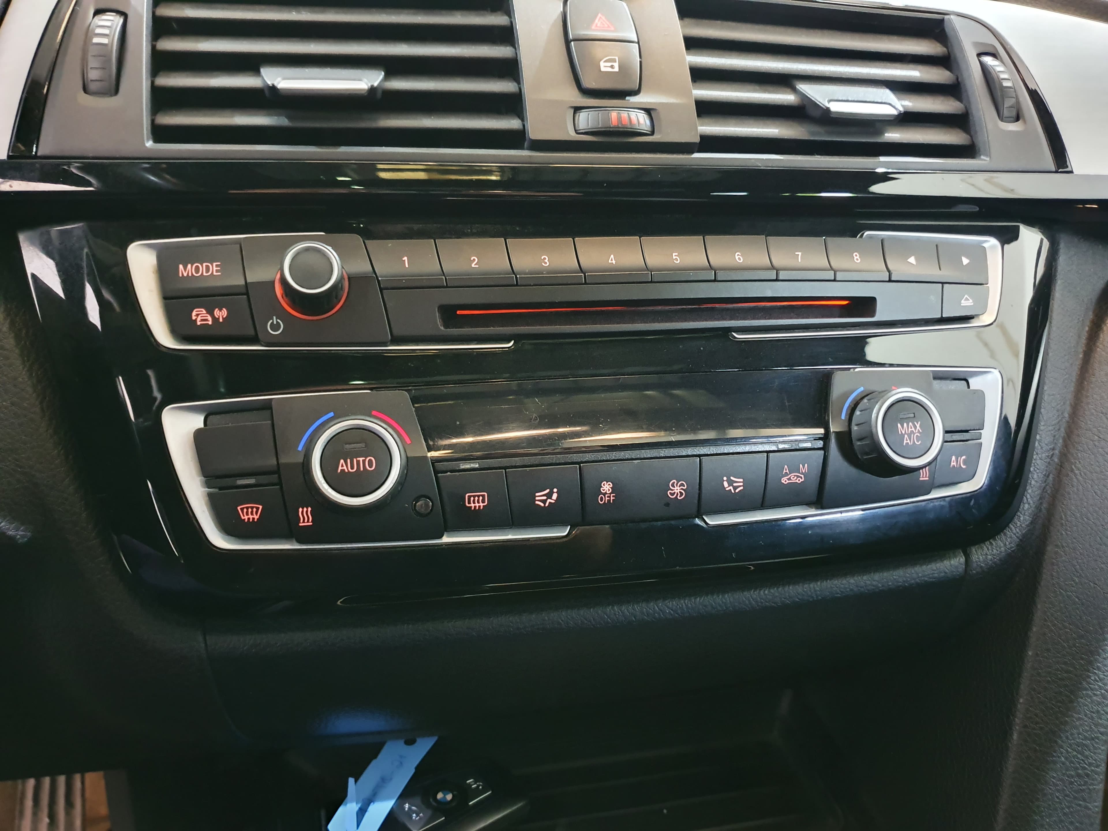BMW 320D GT D Pack M · Ano 2017 — imagen 38