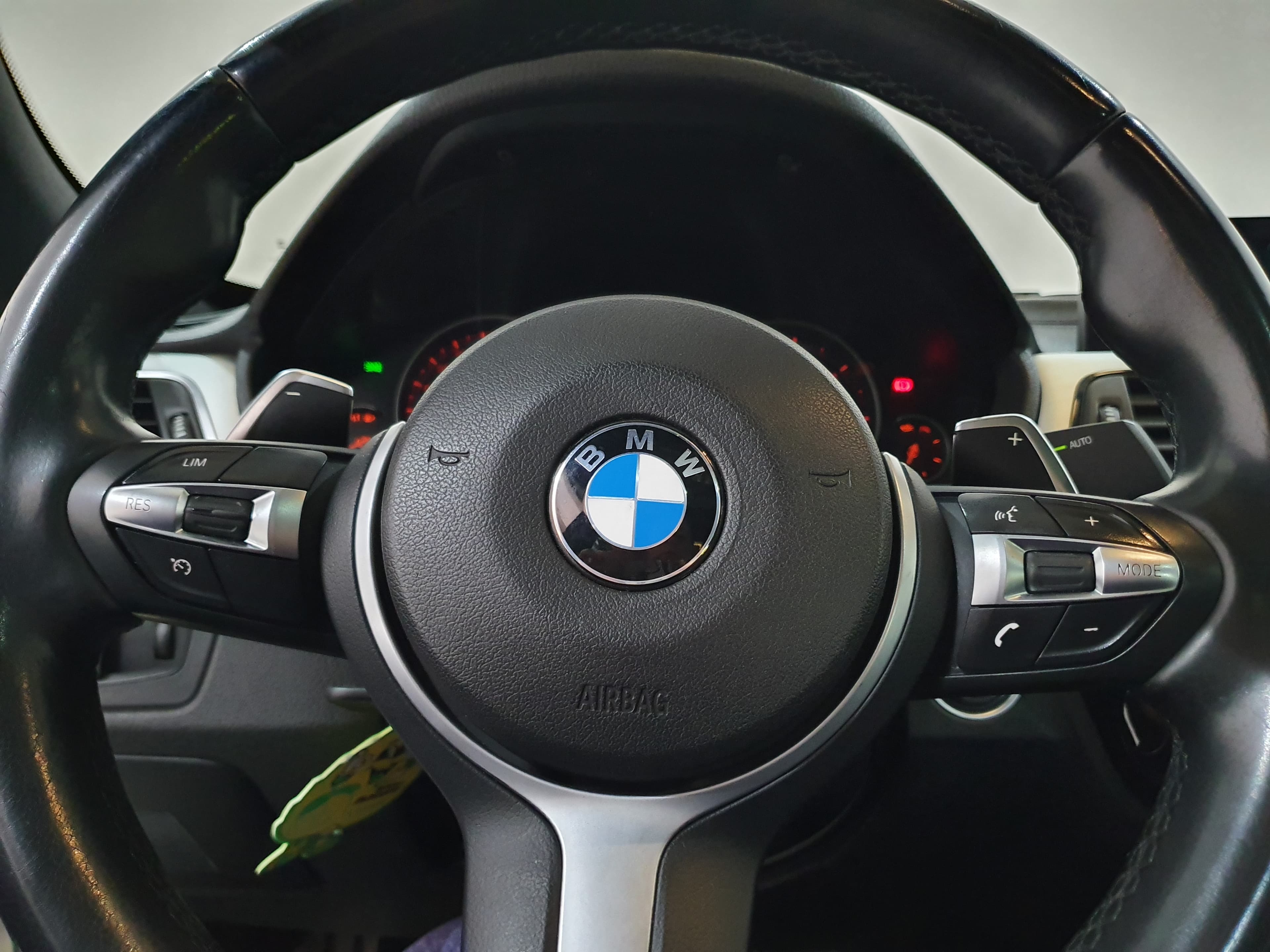 BMW 320D GT D Pack M · Ano 2017 — imagen 40