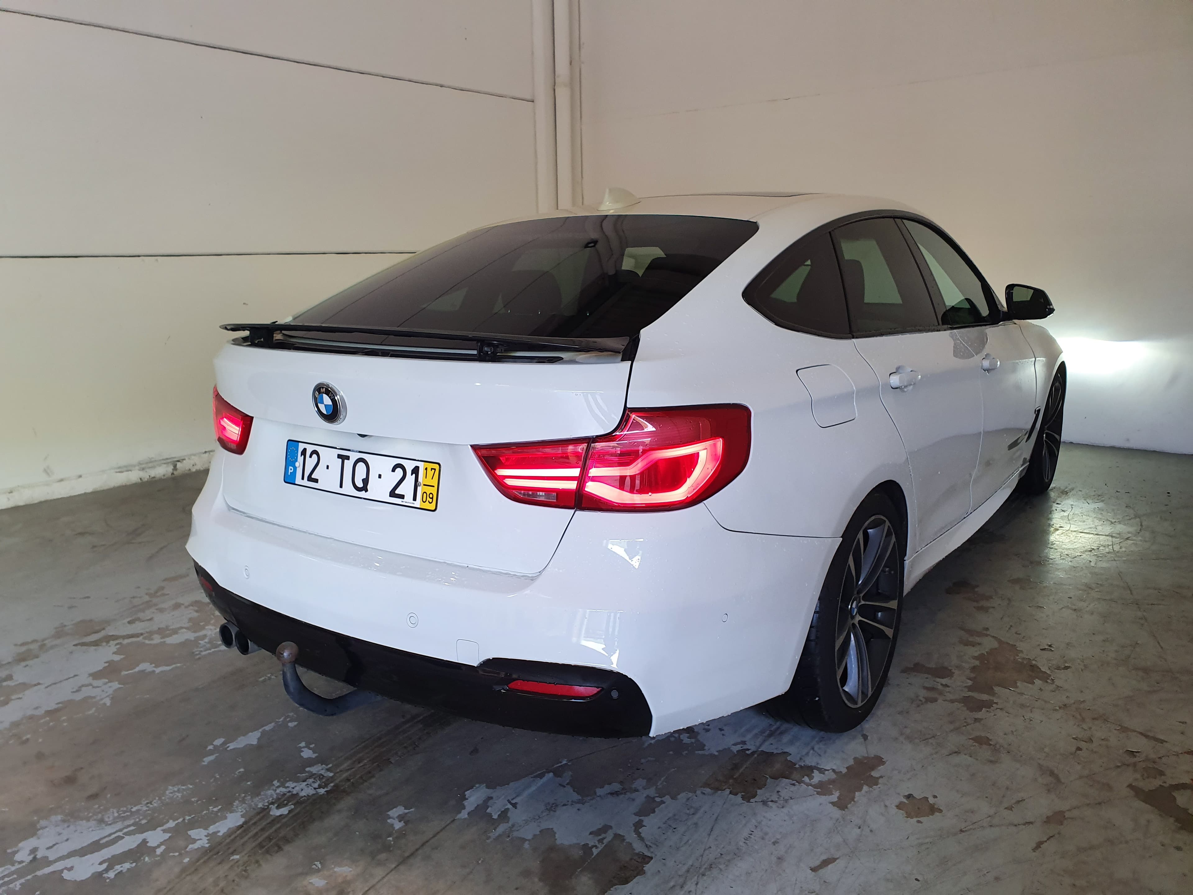 BMW 320D GT D Pack M · Ano 2017 — imagen 8
