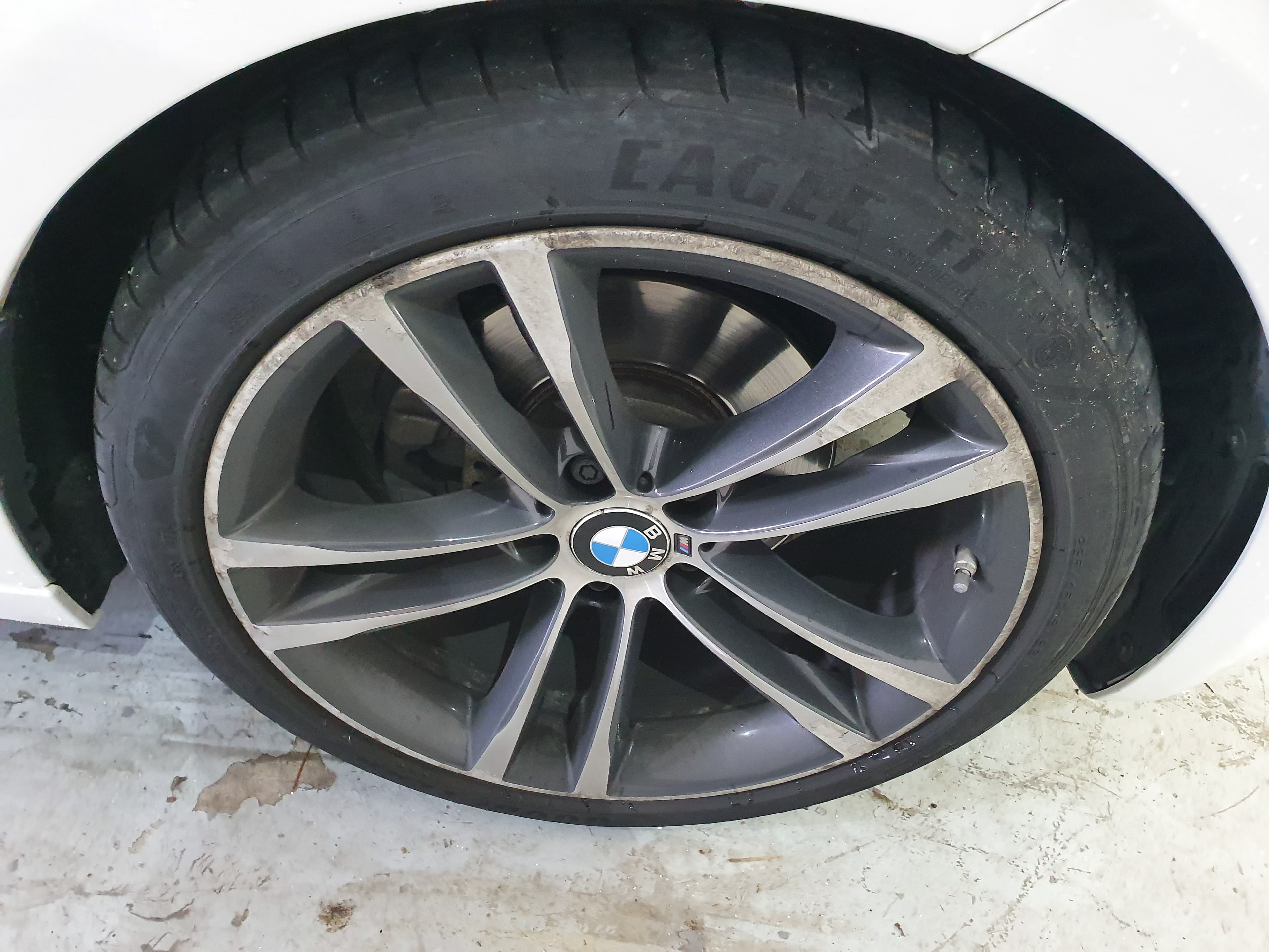 BMW 320D GT D Pack M · Ano 2017 — imagen 17