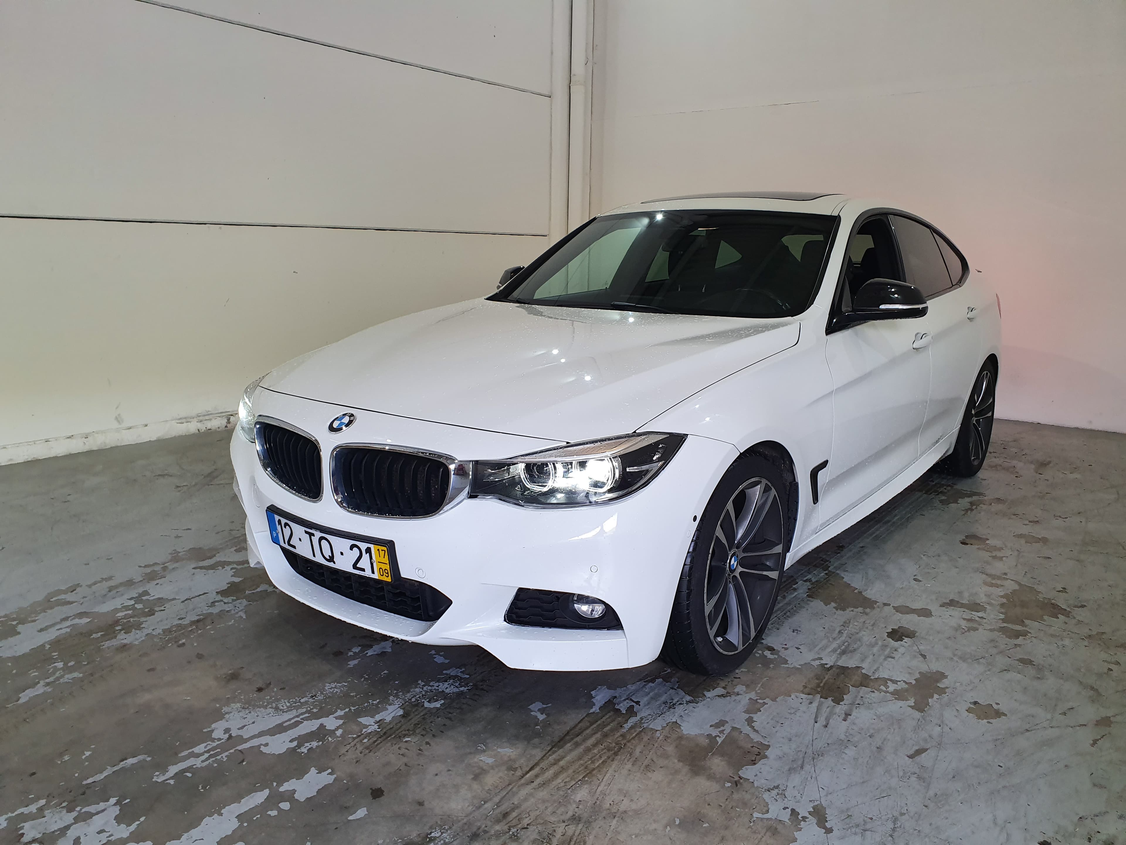 BMW 320D GT D Pack M · Ano 2017 — imagen 2