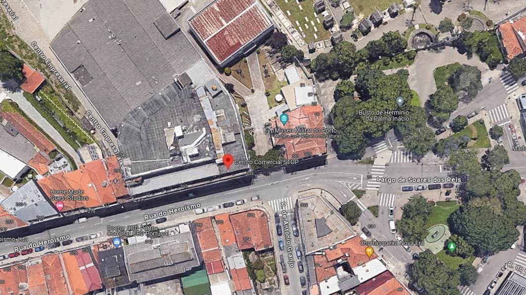 Loja Centro Comercial STOP · Porto — imagem 5
