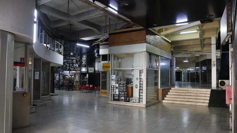 Loja Centro Comercial STOP · Porto — imagem 2