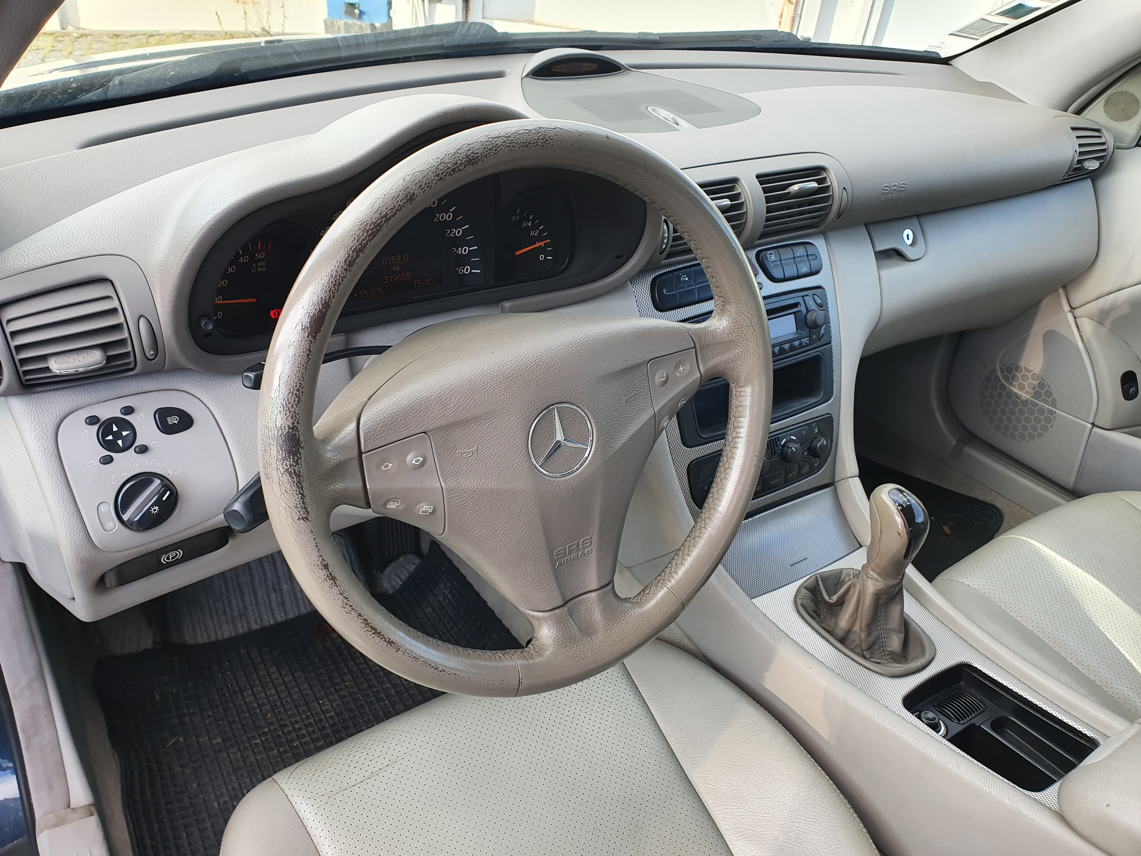 Mercedes-Benz C220 CDI · Ano 2004 — imagen 26