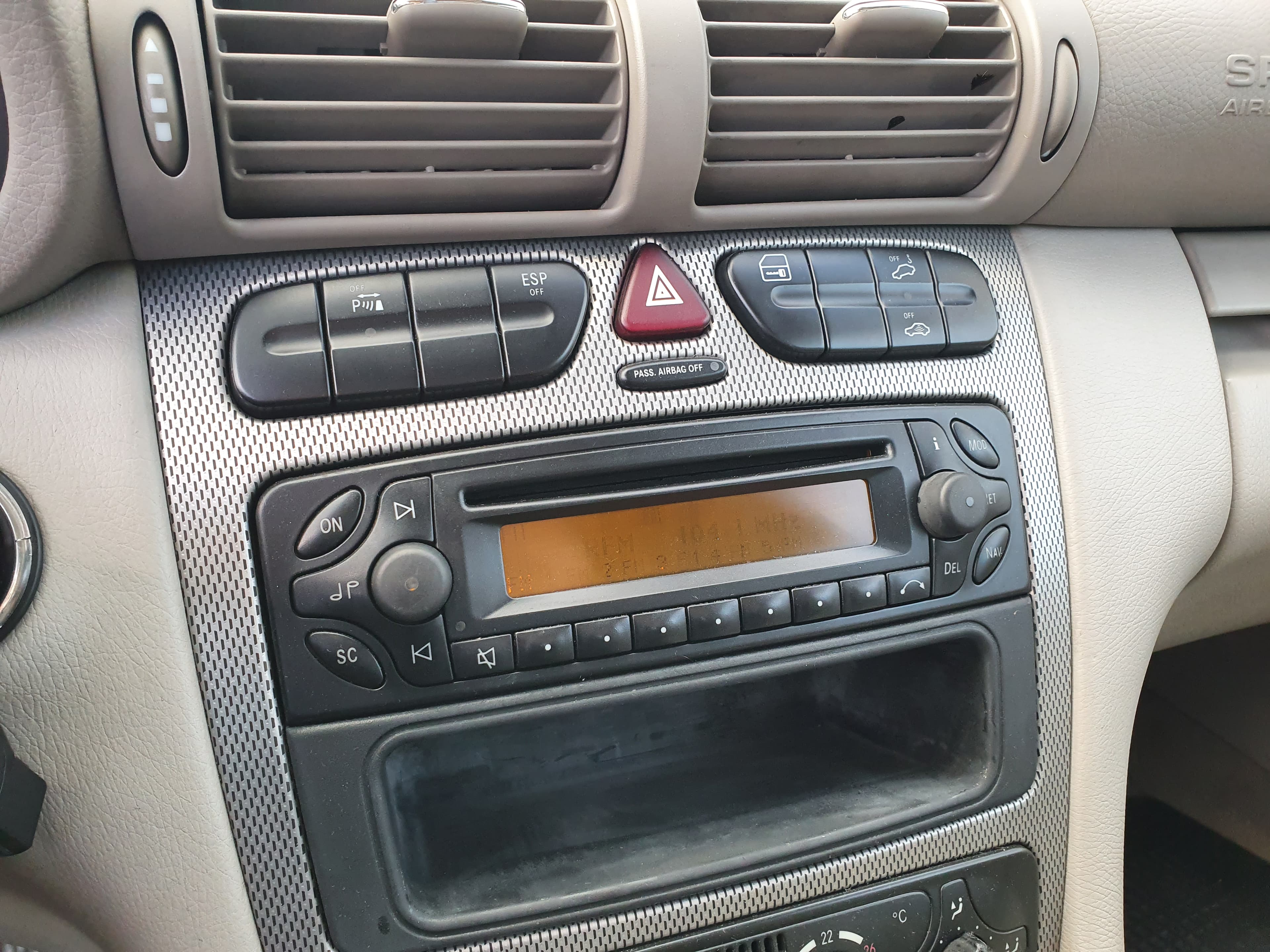 Mercedes-Benz C220 CDI · Ano 2004 — imagen 35